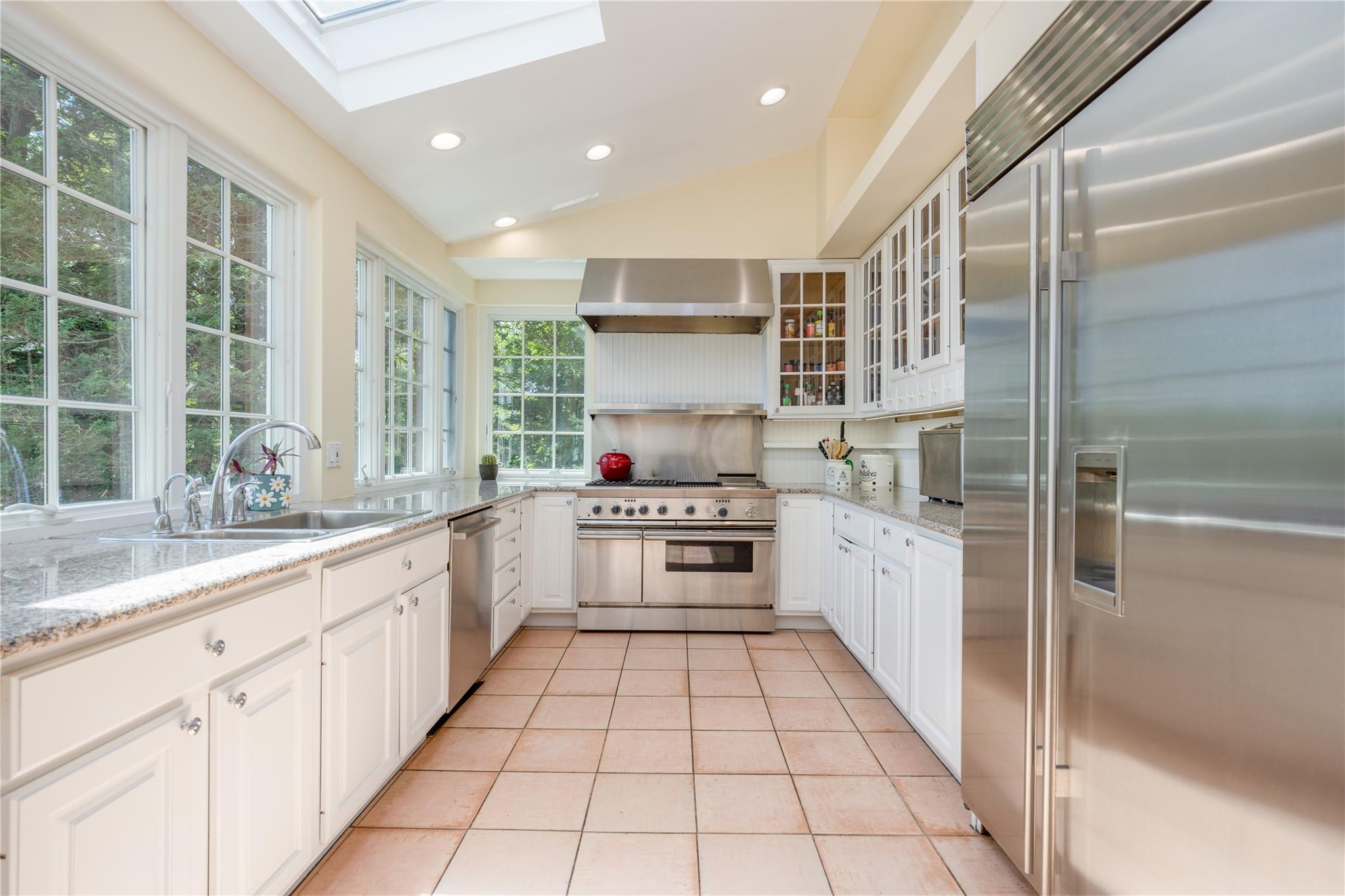 19 Locust Avenue, Larchmont, New York image 12