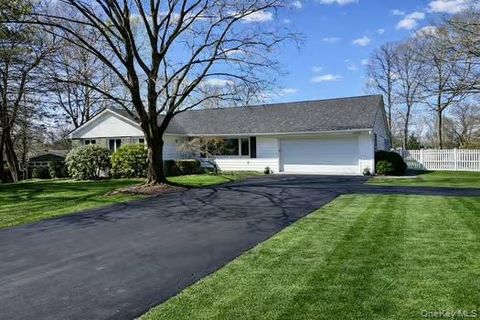 Homes For Sale - 7 Starhaven Avenue<br/> Middletown, NY 10940