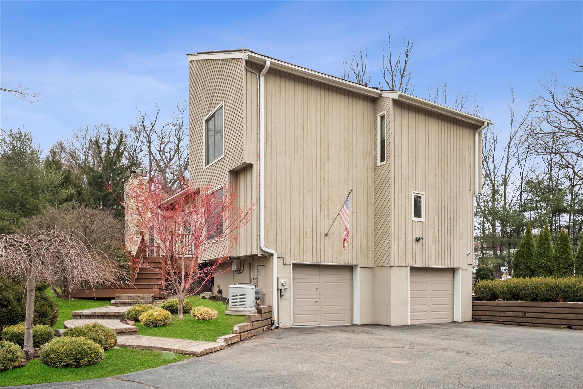 4 Tall Pines Court, West Nyack, New York image 41