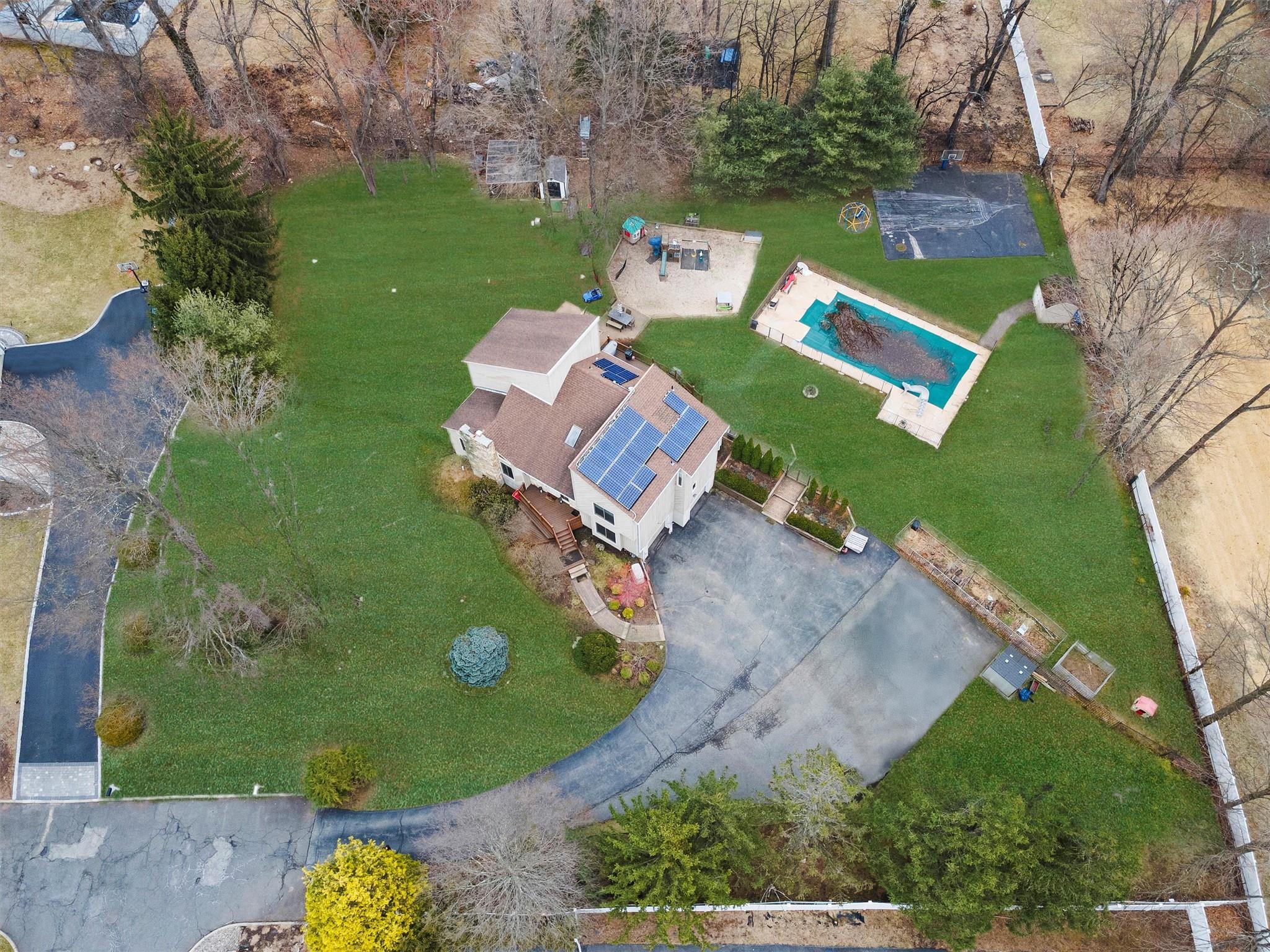 4 Tall Pines Court, West Nyack, New York image 39