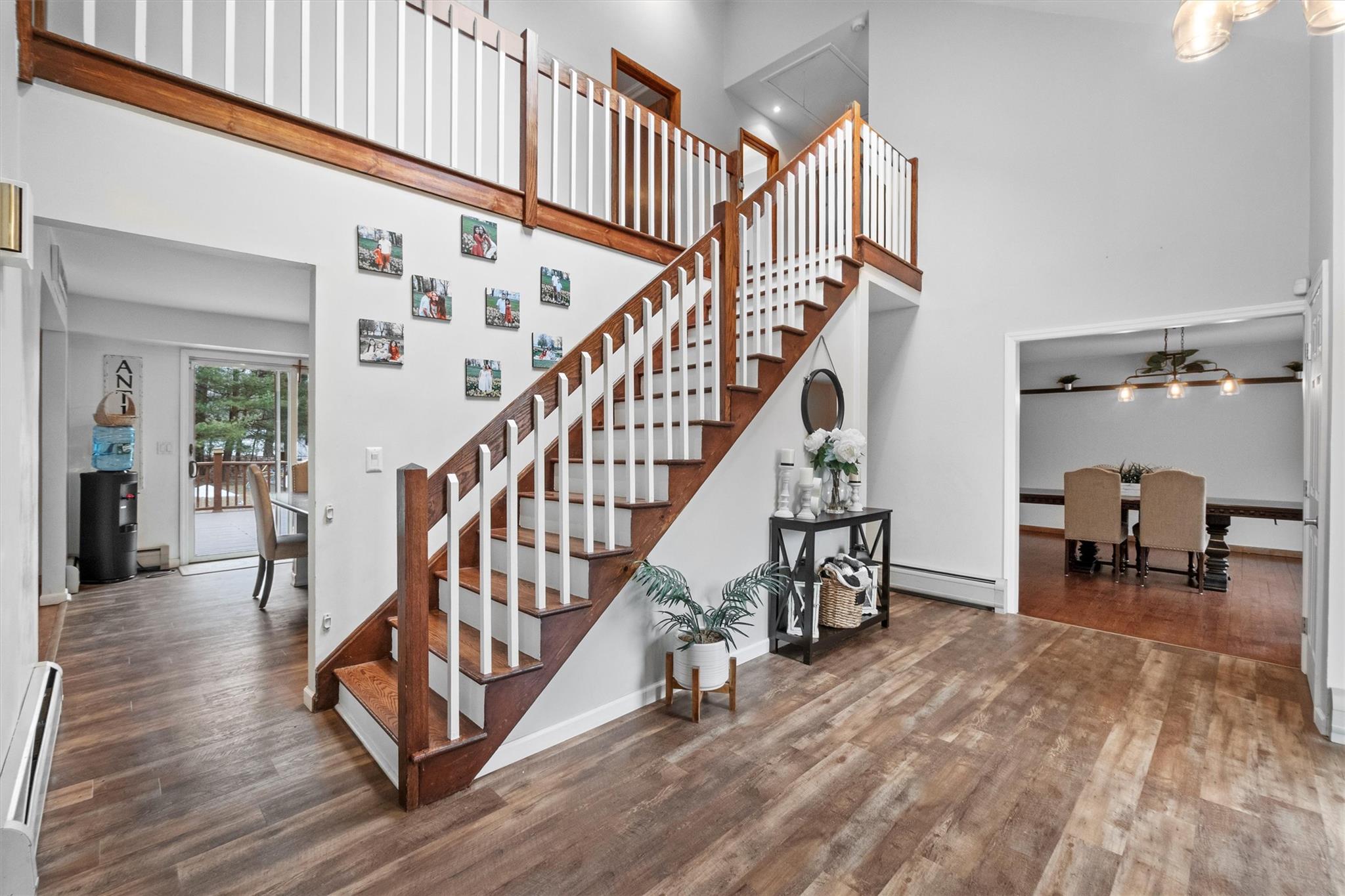 4 Tall Pines Court, West Nyack, New York image 2