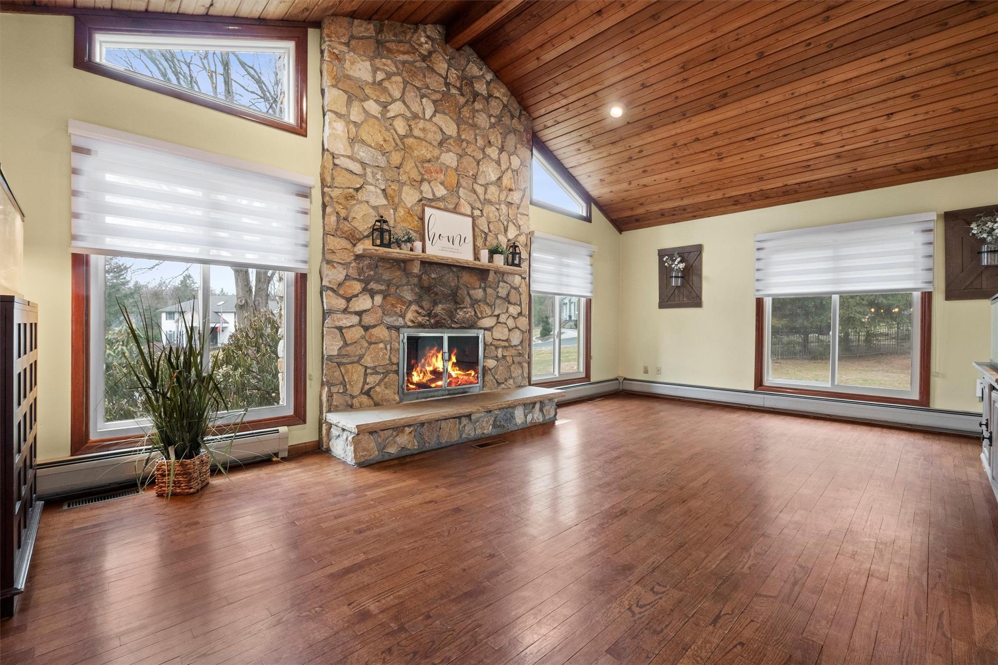 4 Tall Pines Court, West Nyack, New York image 9