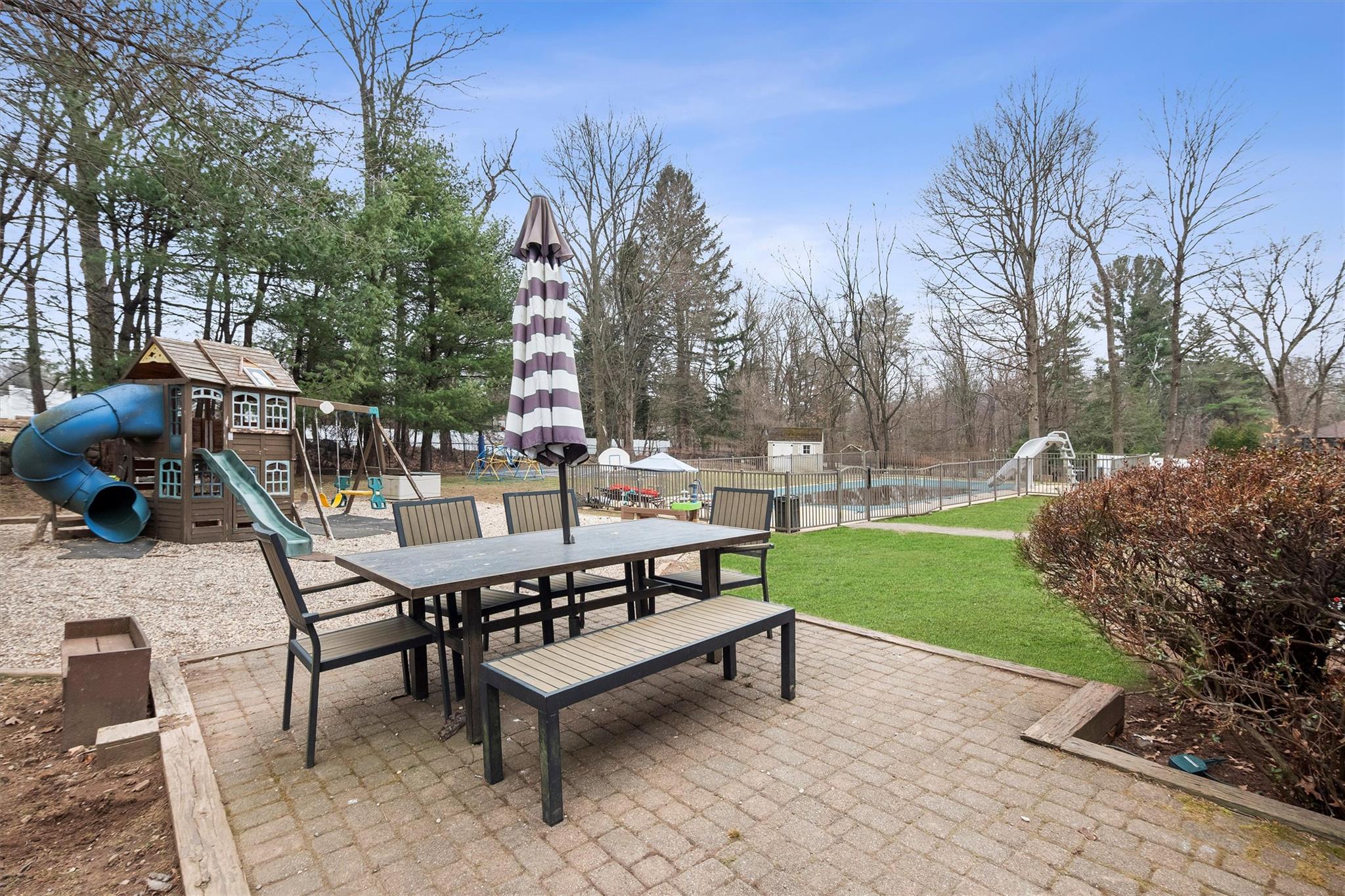 4 Tall Pines Court, West Nyack, New York image 35