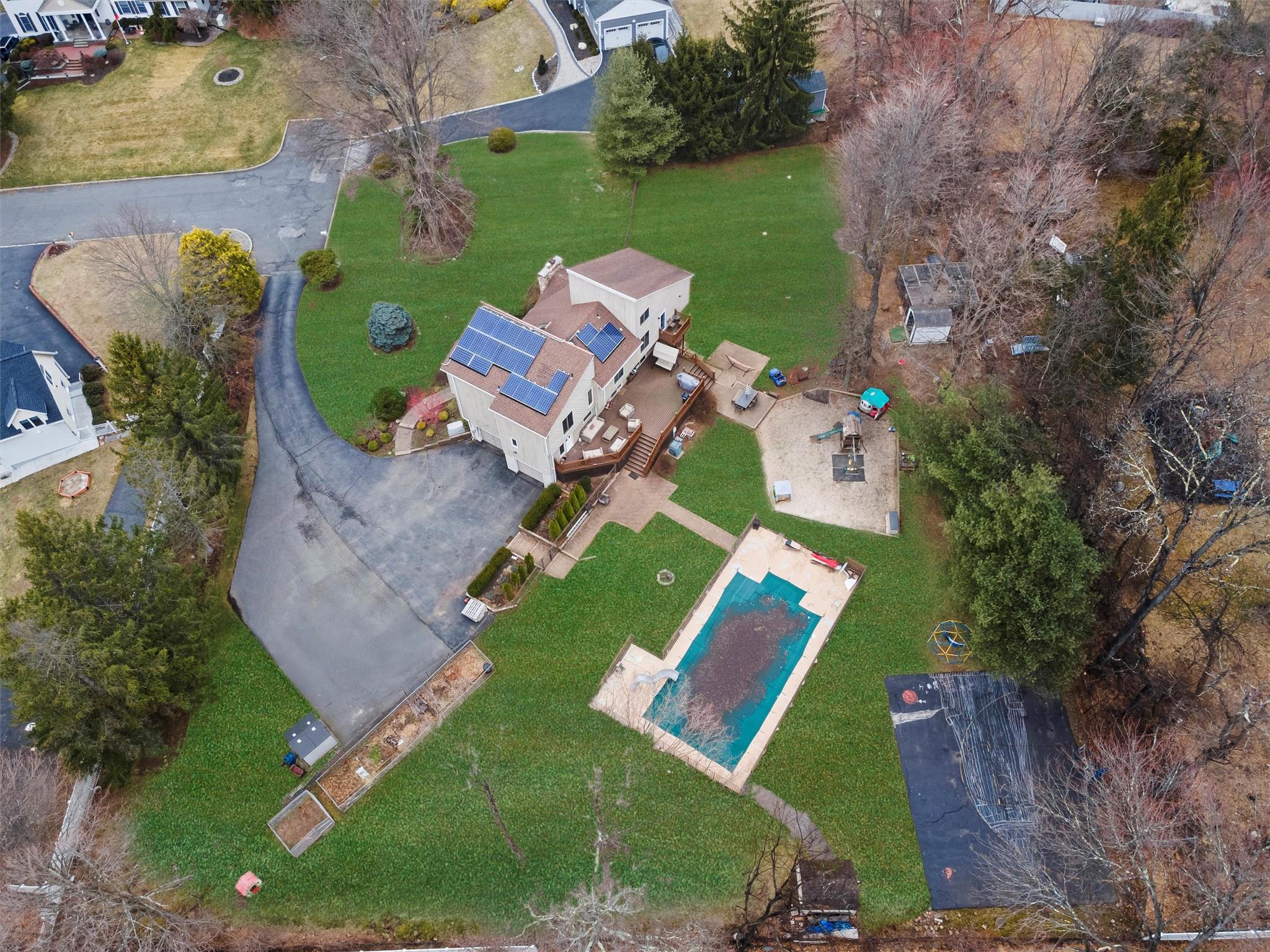 4 Tall Pines Court, West Nyack, New York image 40