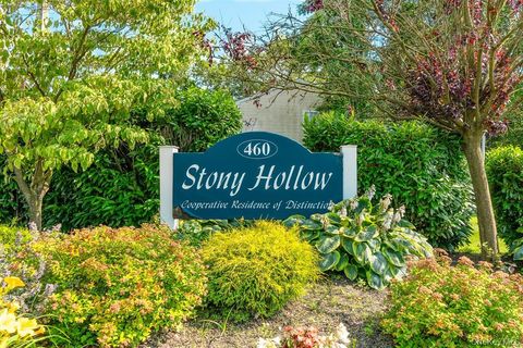 Photo of 460 Old Town Road #24E, Port Jefferson Station, NY 11776 (MLS # 909932) Photo of 460 Old Town Road #24E, Port Jefferson Station, NY 11776 (MLS # 909932)