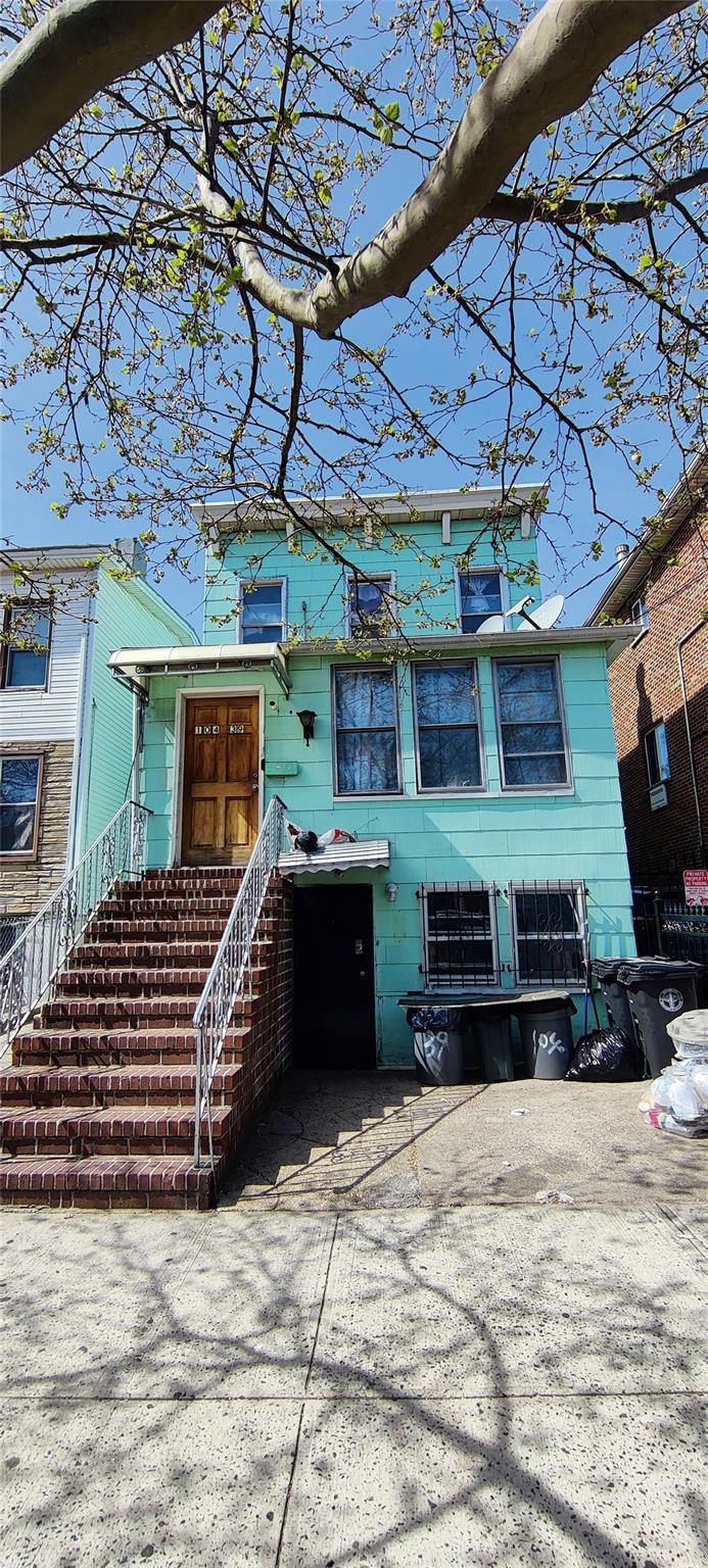 42nd Avenue, Corona, Queens, NY - 3 Bedrooms  
1 Bathrooms - 