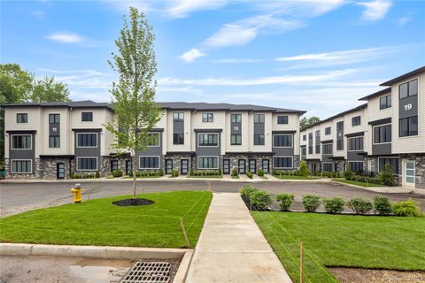 Condo For Sale - 17 Lazer Court #103<br/> Spring Valley, NY 10977