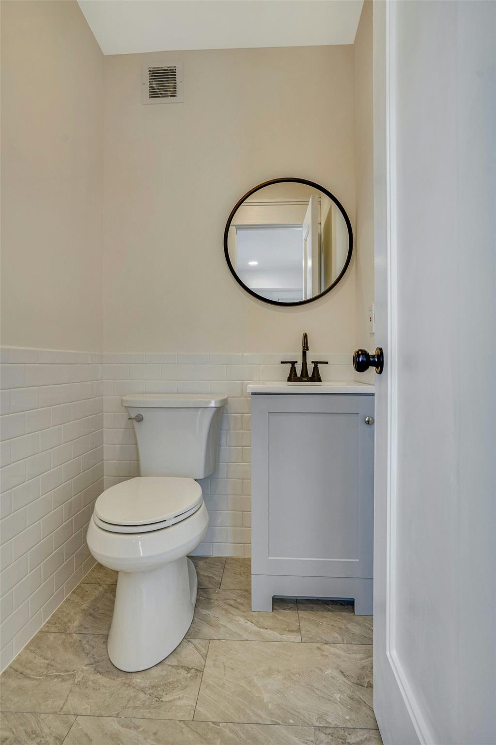 7 Diellen Court, Commack, New York image 25