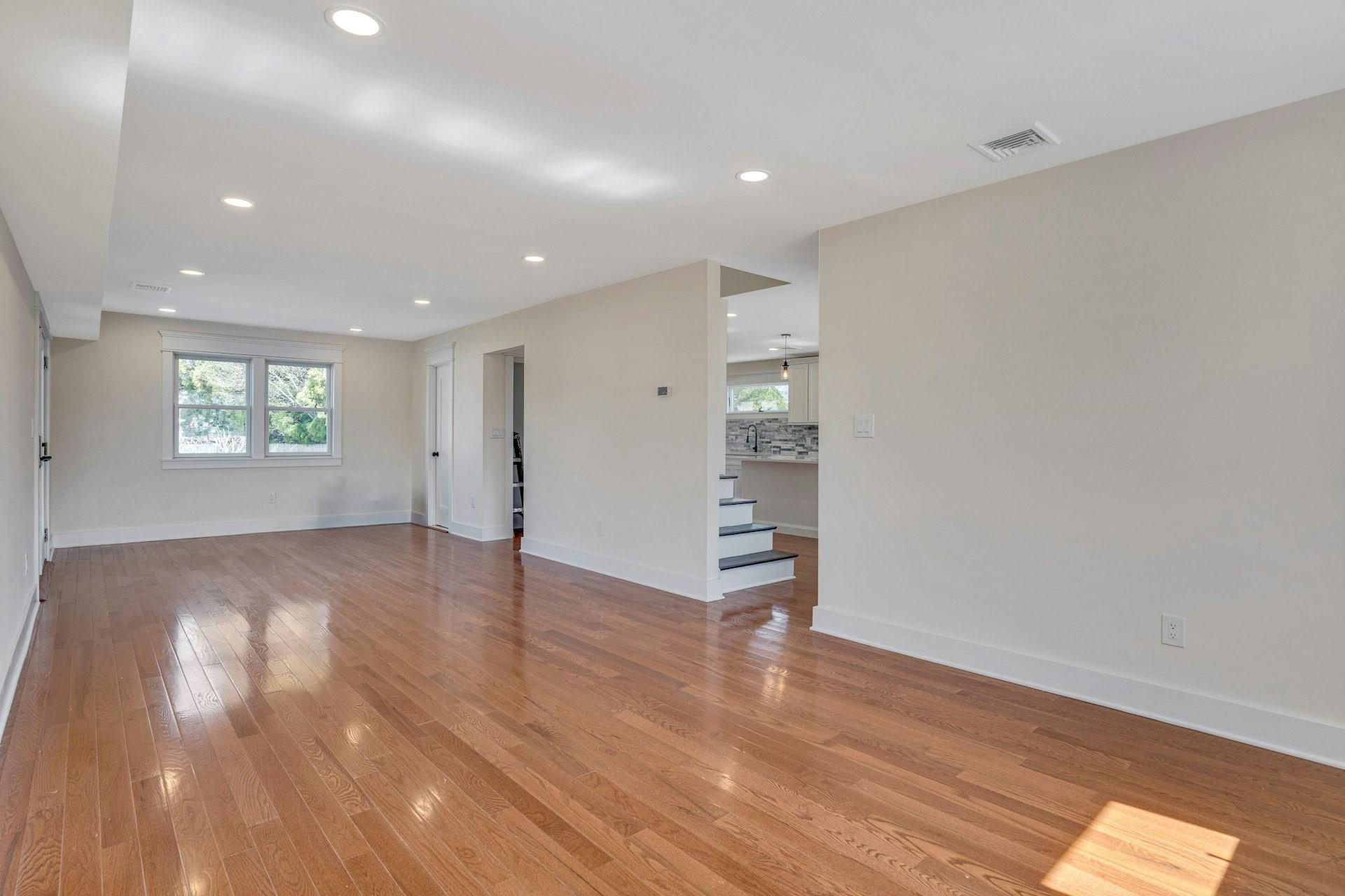 7 Diellen Court, Commack, New York image 23