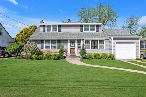 2608 Westlake Avenue Oceanside NY 11572