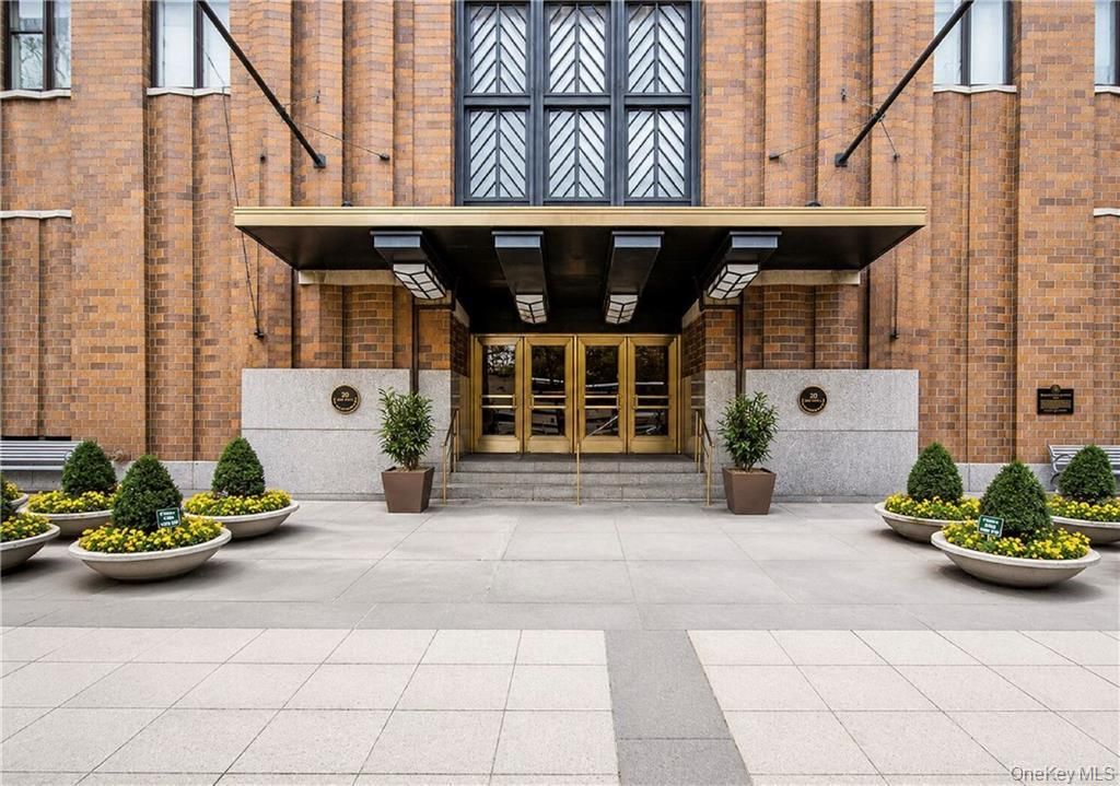 Photo of 20 West Street #40A, New York (Manhattan), NY 10004 (MLS # 997063)