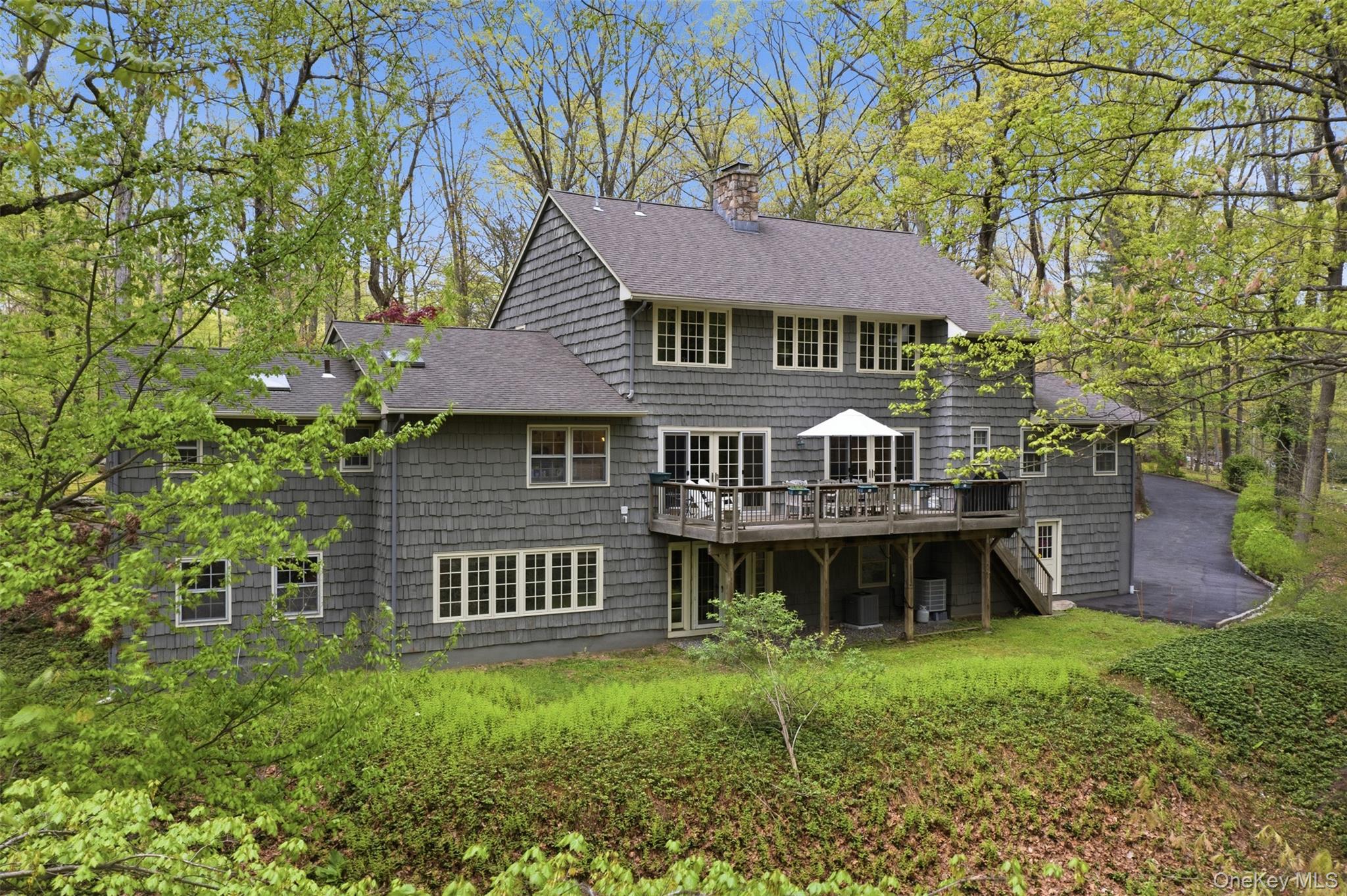29 Kinnicutt Road E