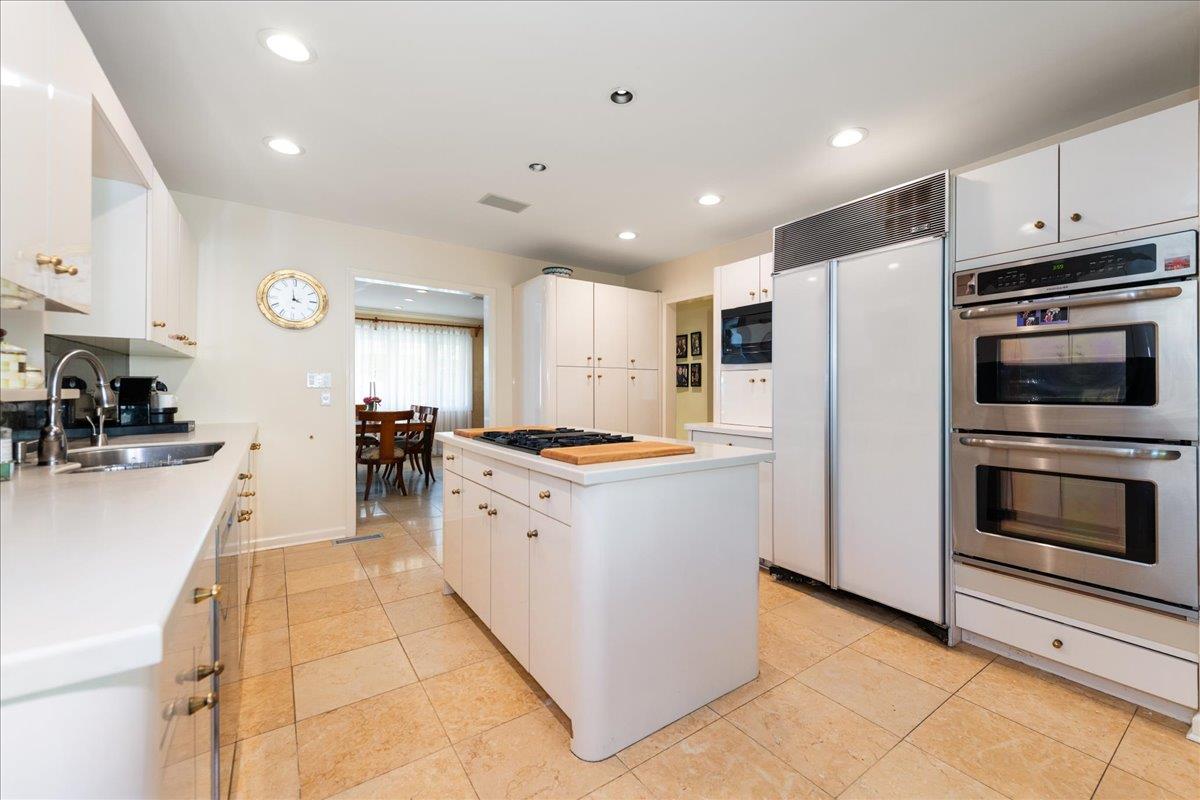 Atlantic Beach, New York 11509, United States, 4 Bedrooms Bedrooms, ,4 BathroomsBathrooms,Residential,Active,181187