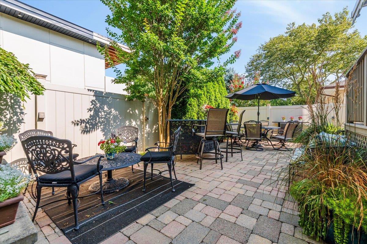 Atlantic Beach, New York 11509, United States, 4 Bedrooms Bedrooms, ,4 BathroomsBathrooms,Residential,Active,181187