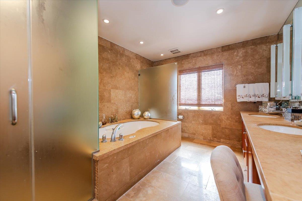 Atlantic Beach, New York 11509, United States, 4 Bedrooms Bedrooms, ,4 BathroomsBathrooms,Residential,Active,181187