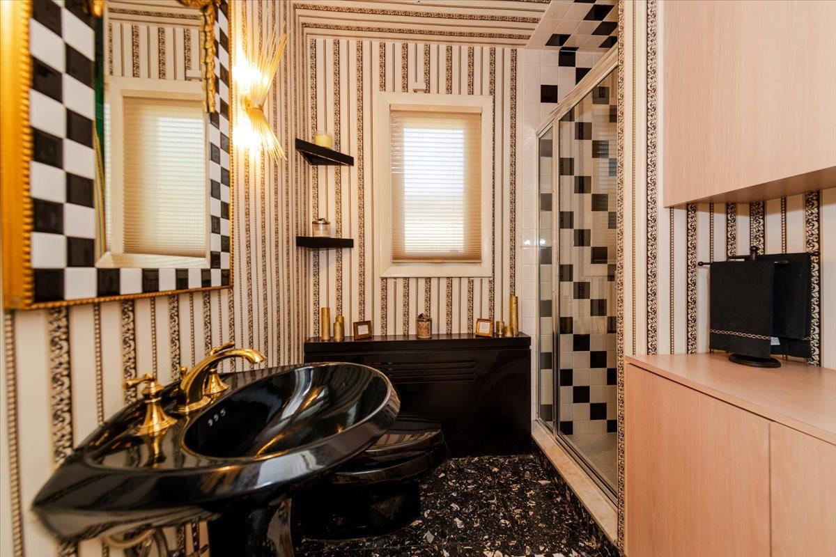 Atlantic Beach, New York 11509, United States, 4 Bedrooms Bedrooms, ,4 BathroomsBathrooms,Residential,Active,181187