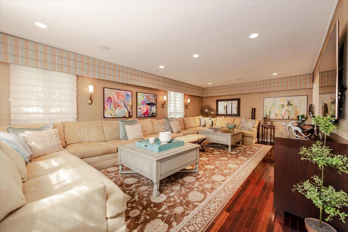 Atlantic Beach, New York 11509, United States, 4 Bedrooms Bedrooms, ,4 BathroomsBathrooms,Residential,Active,181187