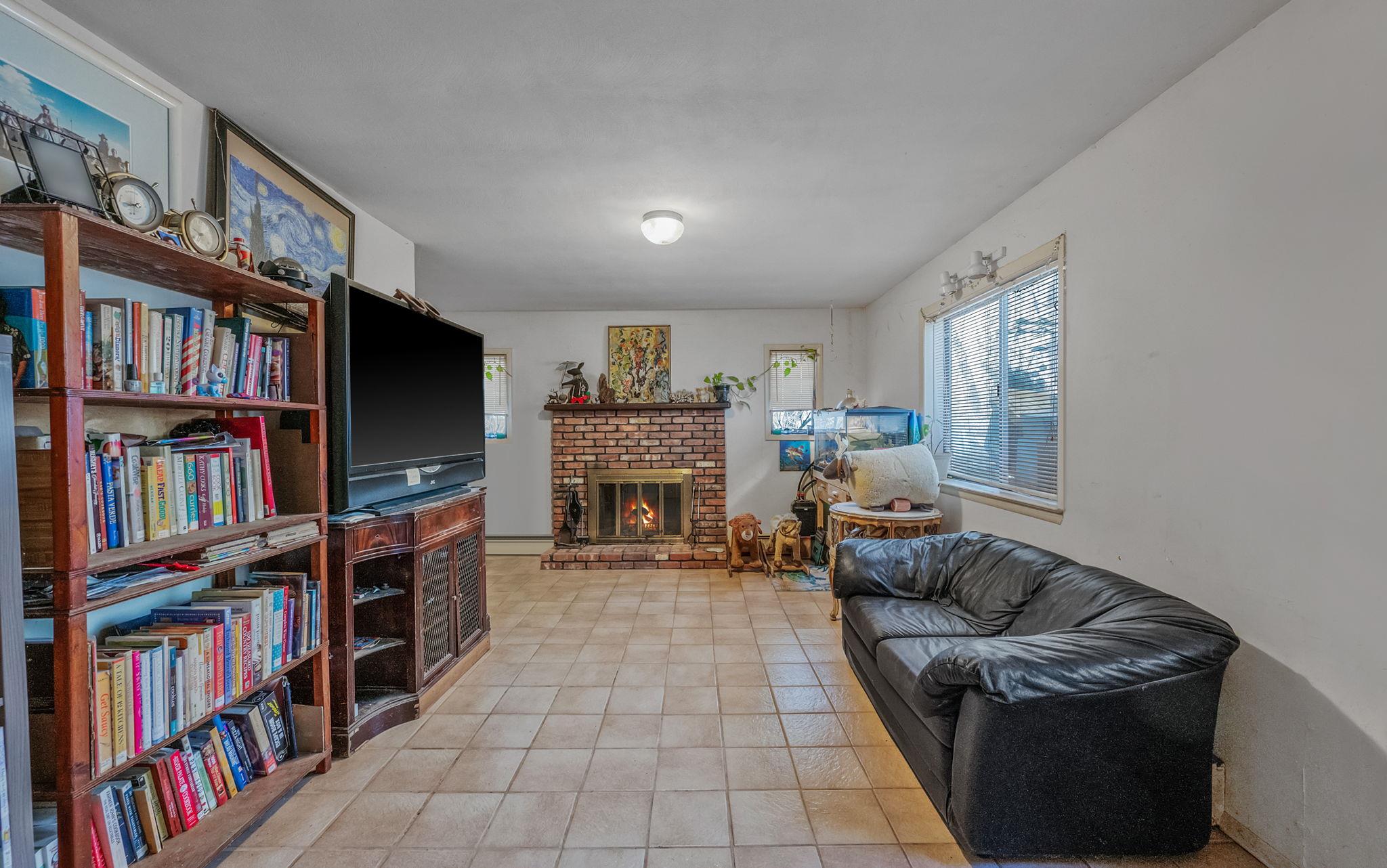 64 Baiting Hollow Lane, Baiting Hollow, New York image 12