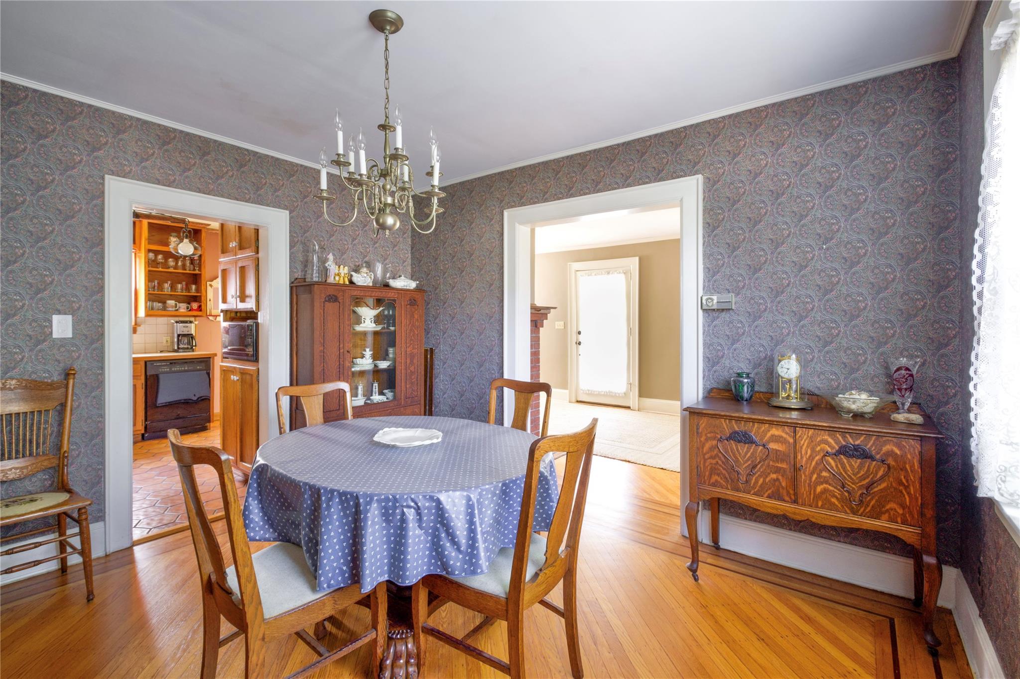 75 W Fairview Avenue, Valley Stream, New York image 5