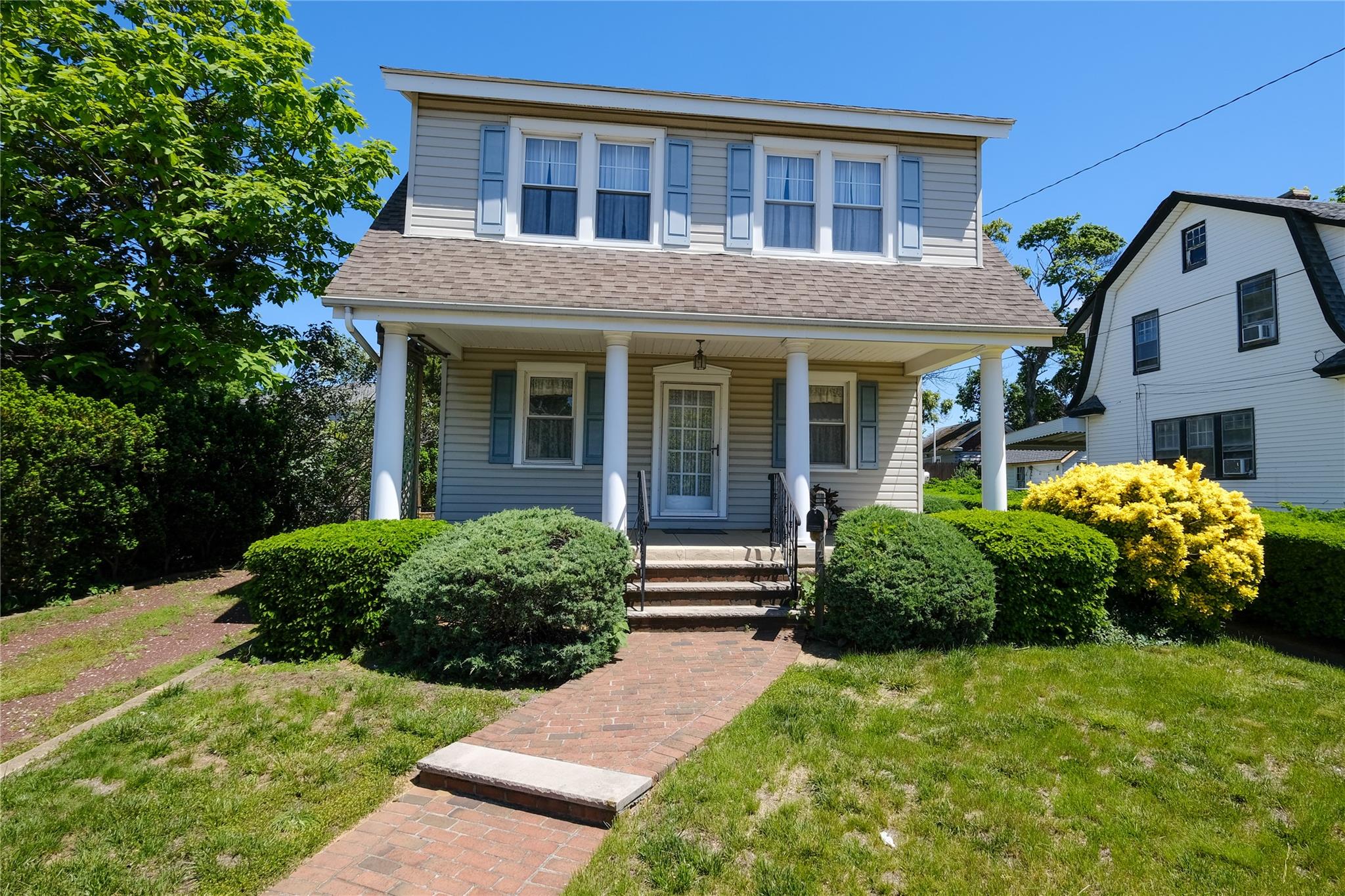 75 W Fairview Avenue, Valley Stream, New York image 1