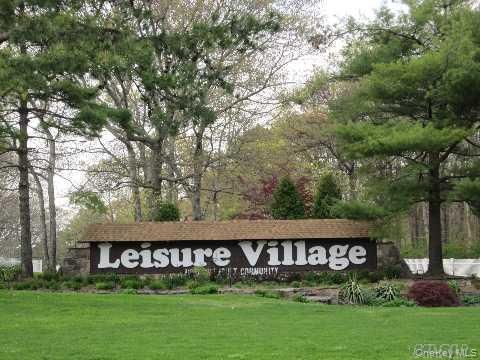 Photo of 4 C Guilford Court #4 C, Ridge, NY 11961 (MLS # 924288)