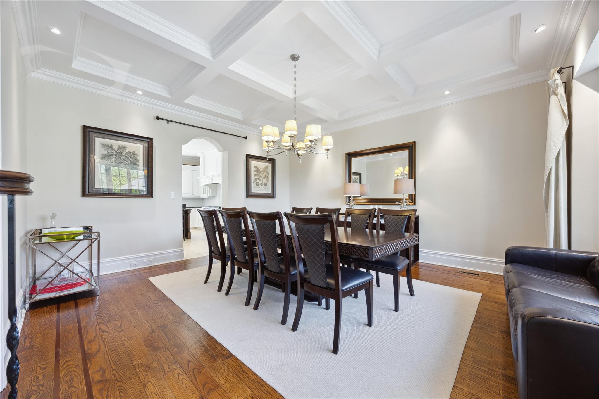 16 Winchester Drive, Manhasset, New York image 8