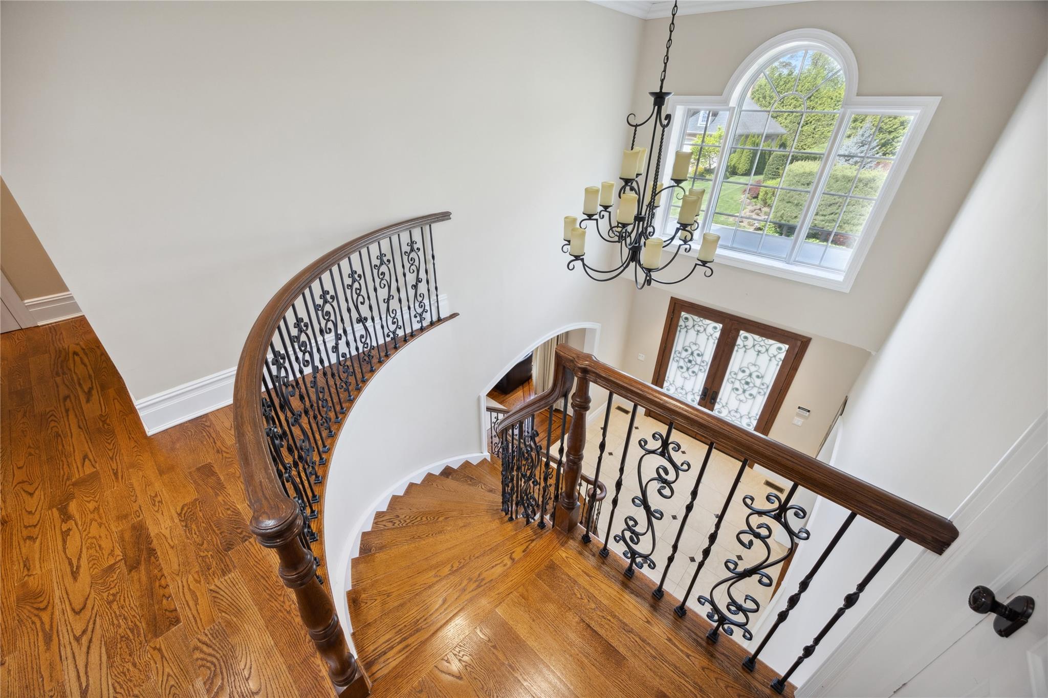16 Winchester Drive, Manhasset, New York image 21