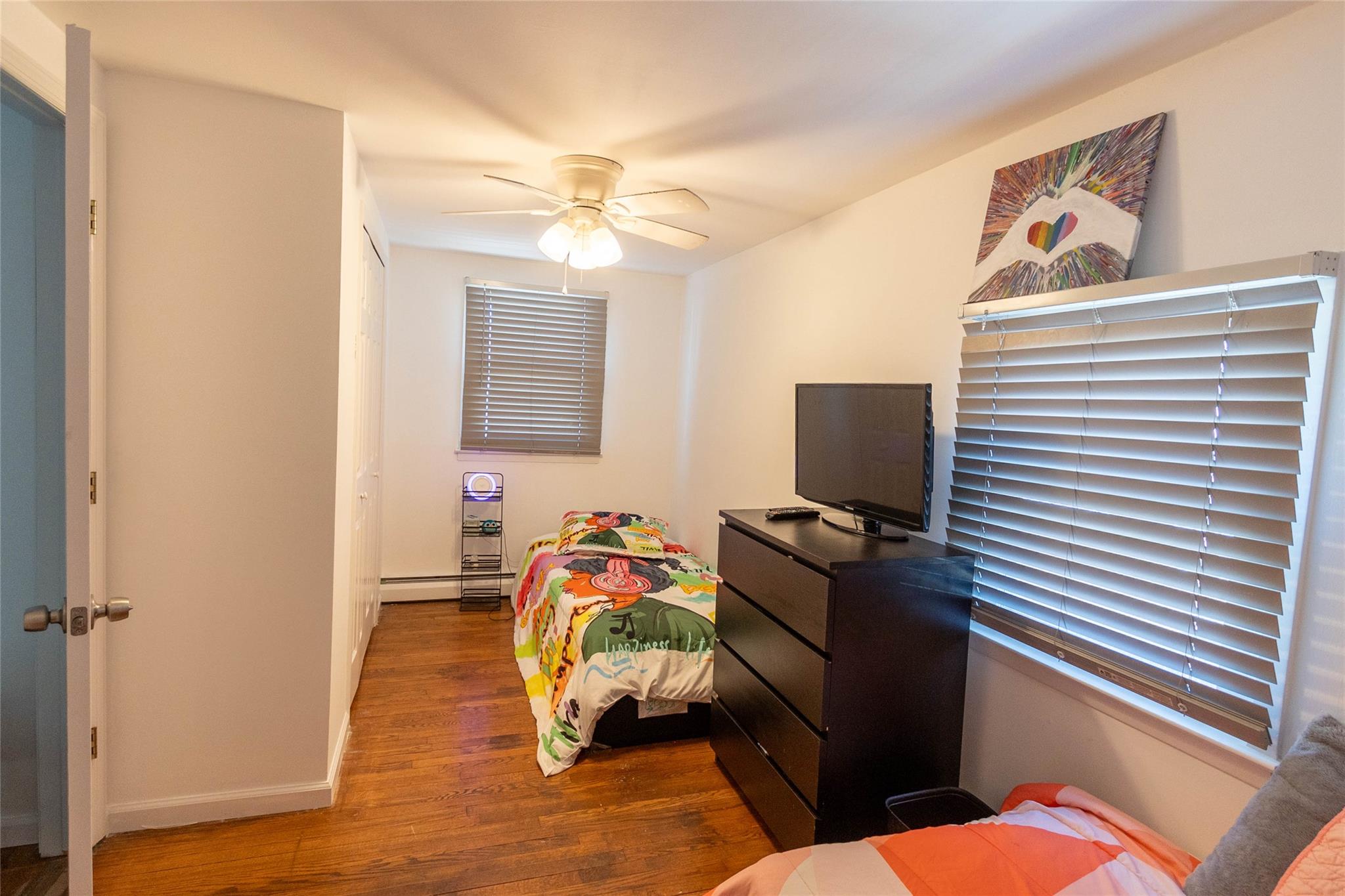 11 Peacock Lane, Levittown, New York image 21