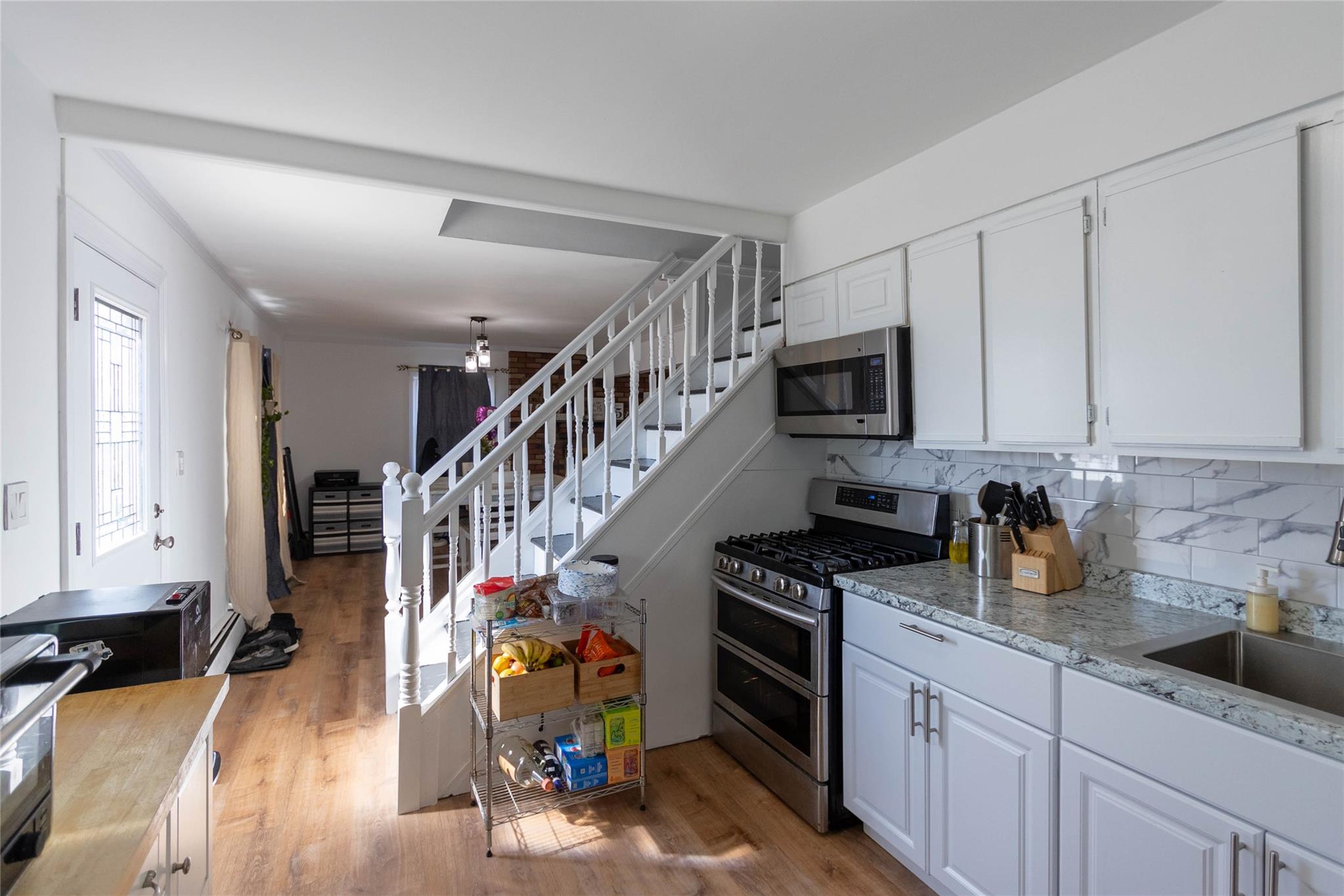 11 Peacock Lane, Levittown, New York image 7