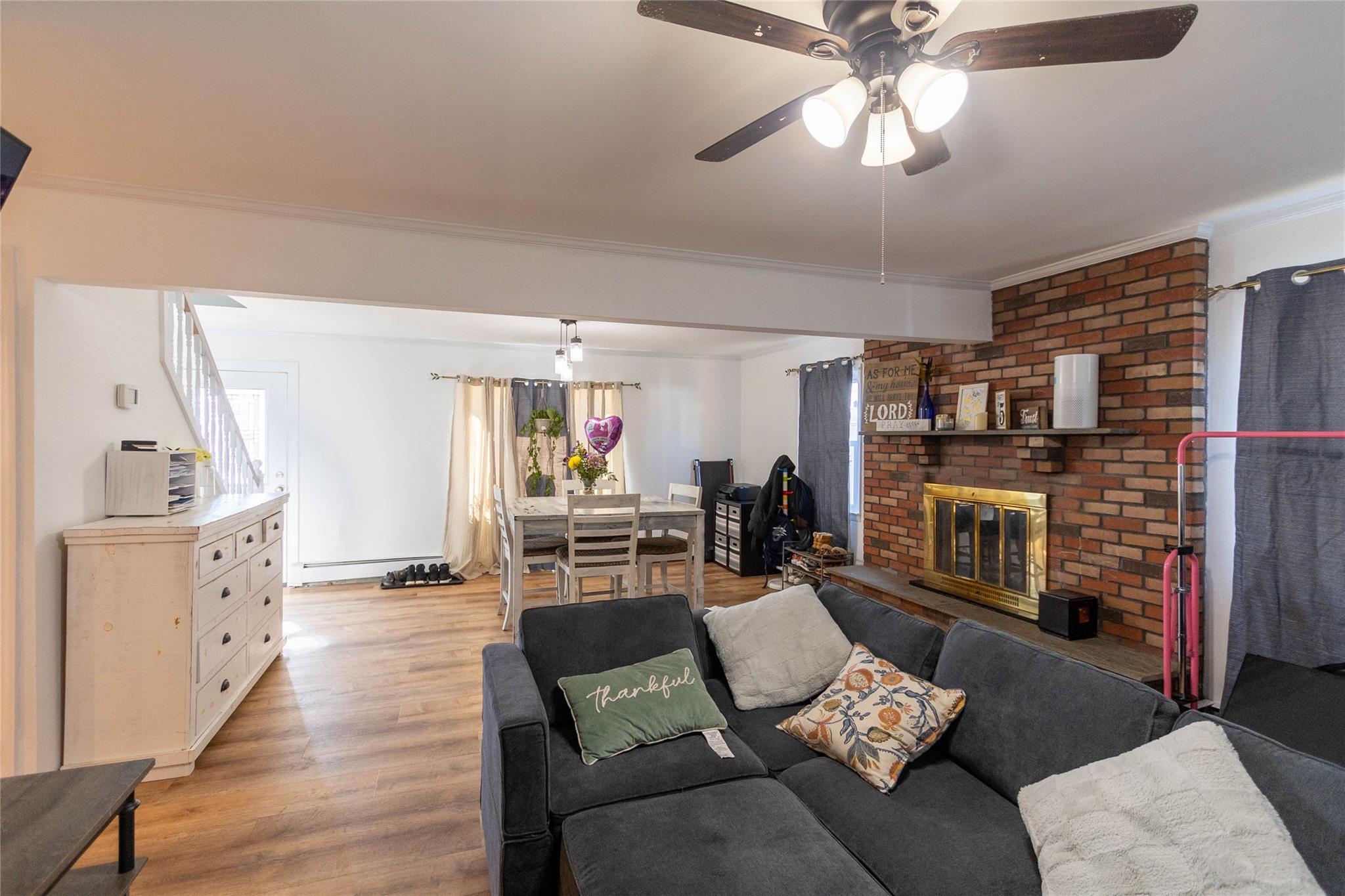 11 Peacock Lane, Levittown, New York image 15