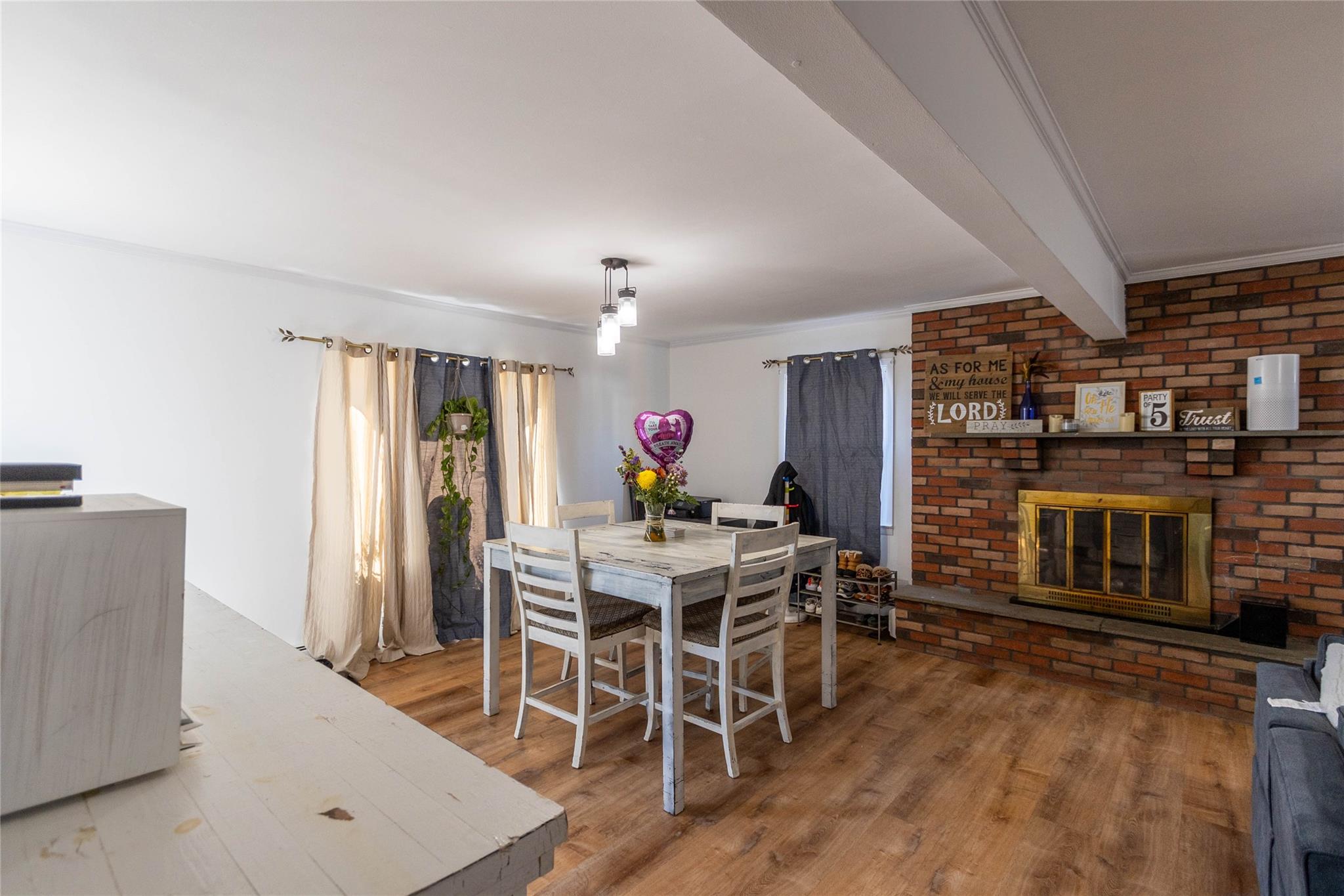 11 Peacock Lane, Levittown, New York image 16
