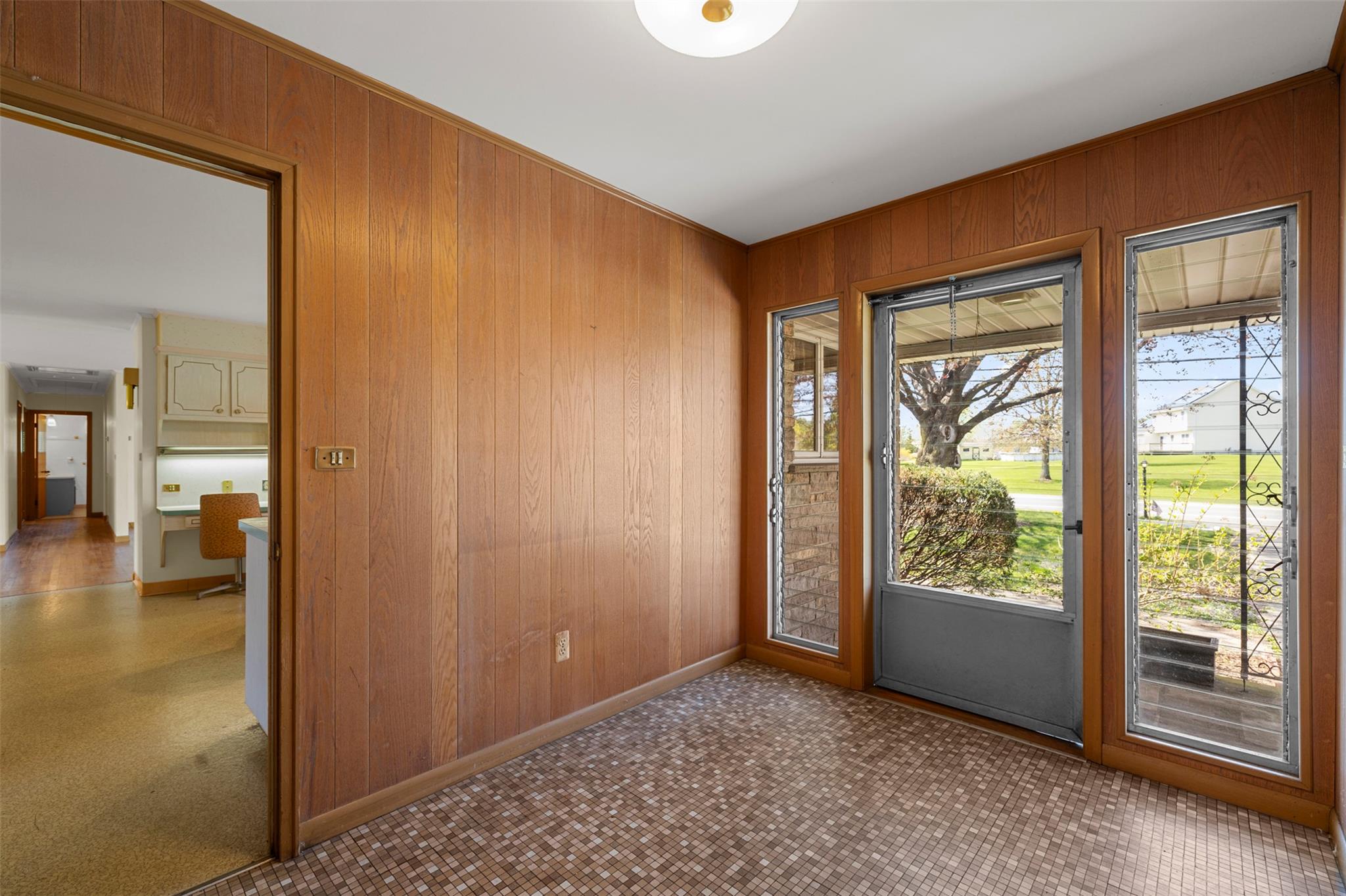 596 Glenwood Road, Pine Island, New York image 12