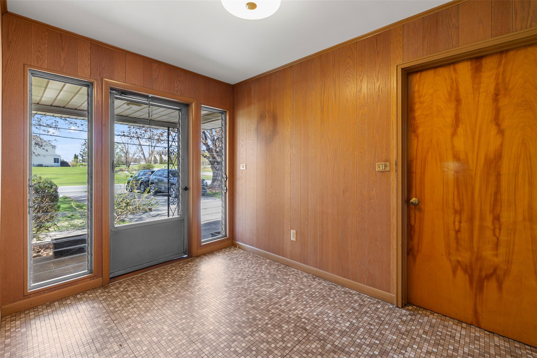 596 Glenwood Road, Pine Island, New York image 11