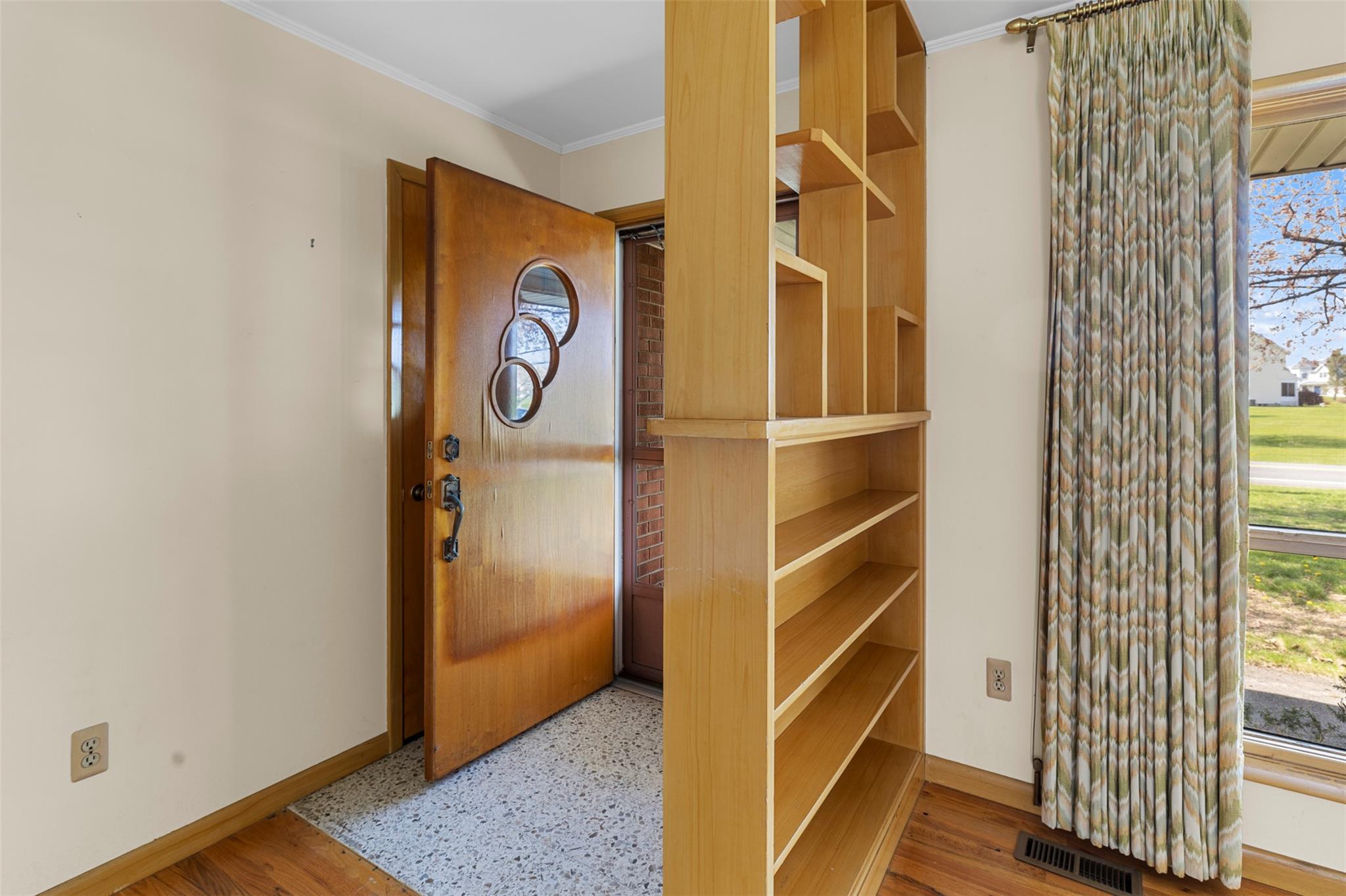 596 Glenwood Road, Pine Island, New York image 6