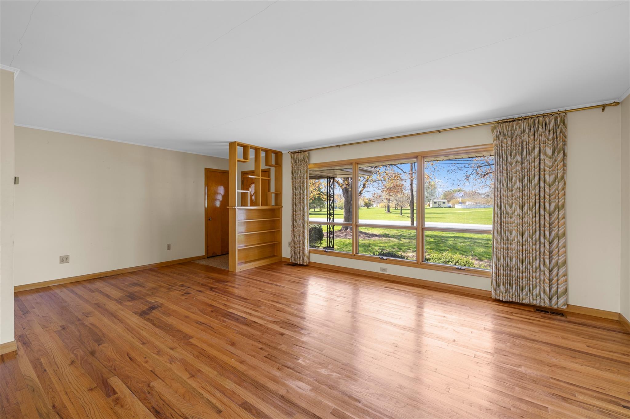 596 Glenwood Road, Pine Island, New York image 9