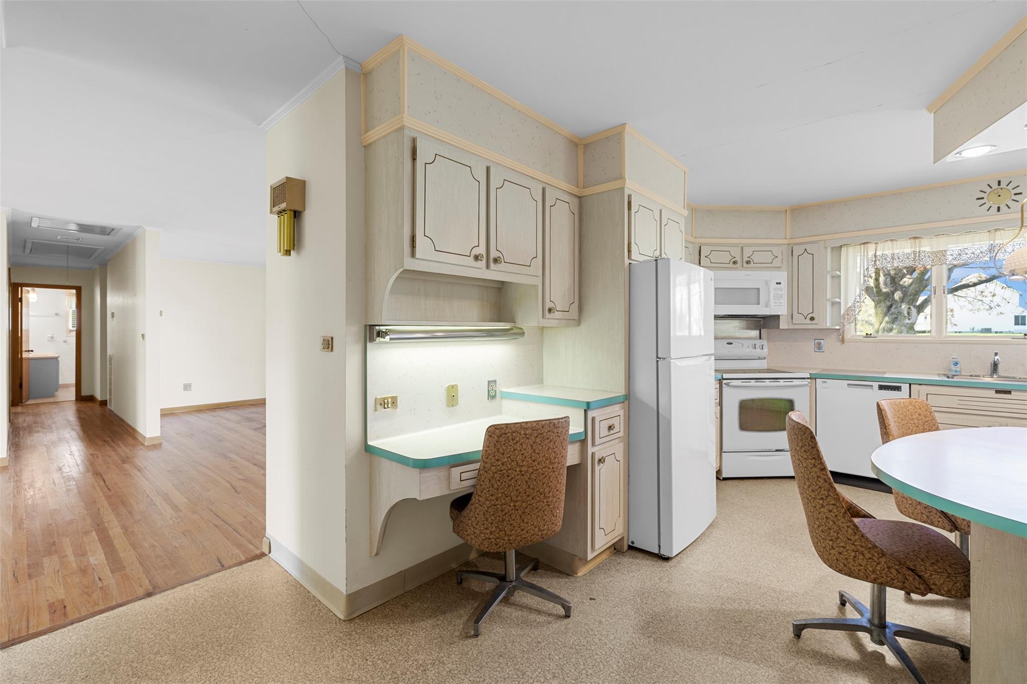 596 Glenwood Road, Pine Island, New York image 19