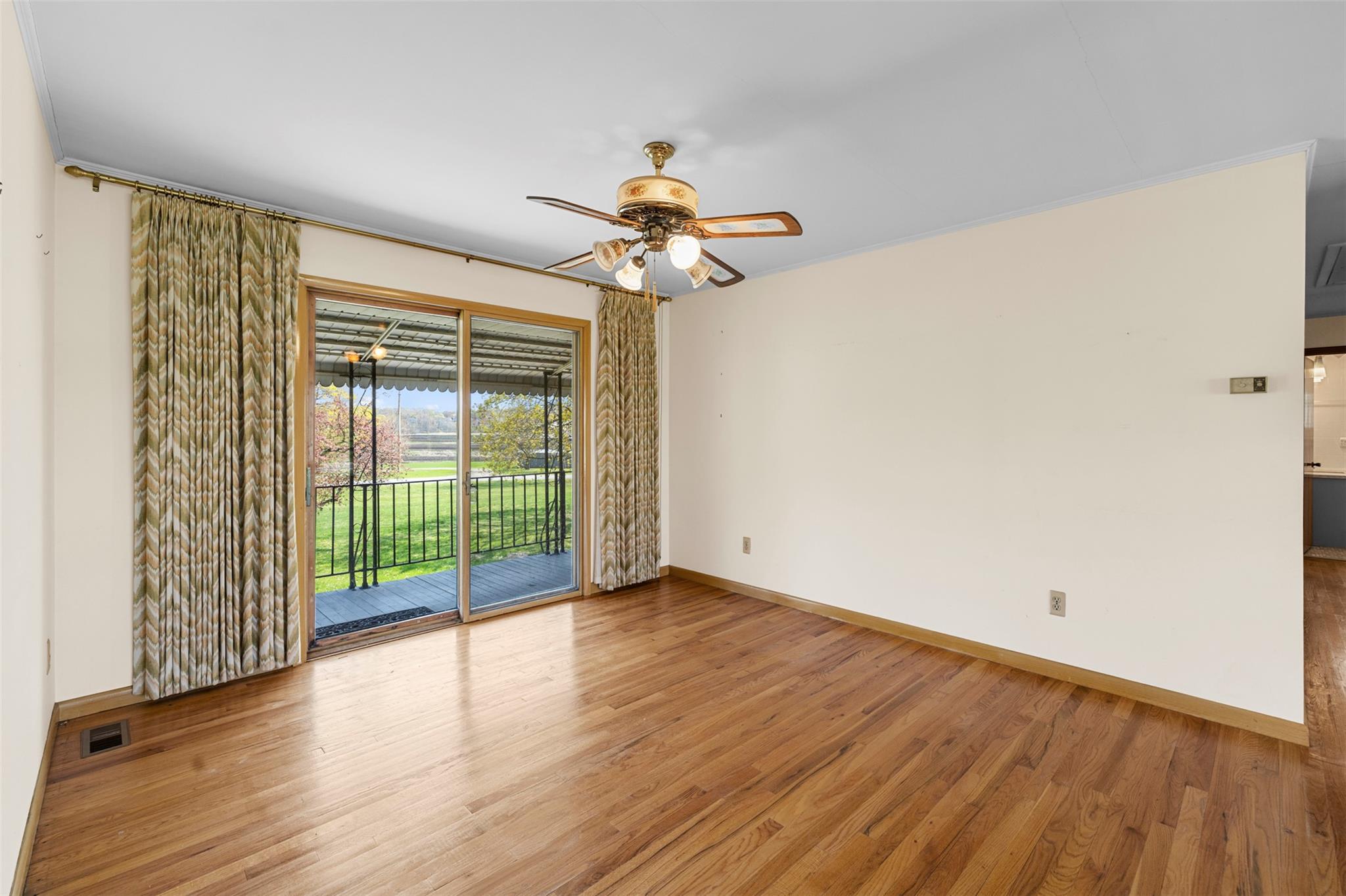 596 Glenwood Road, Pine Island, New York image 20