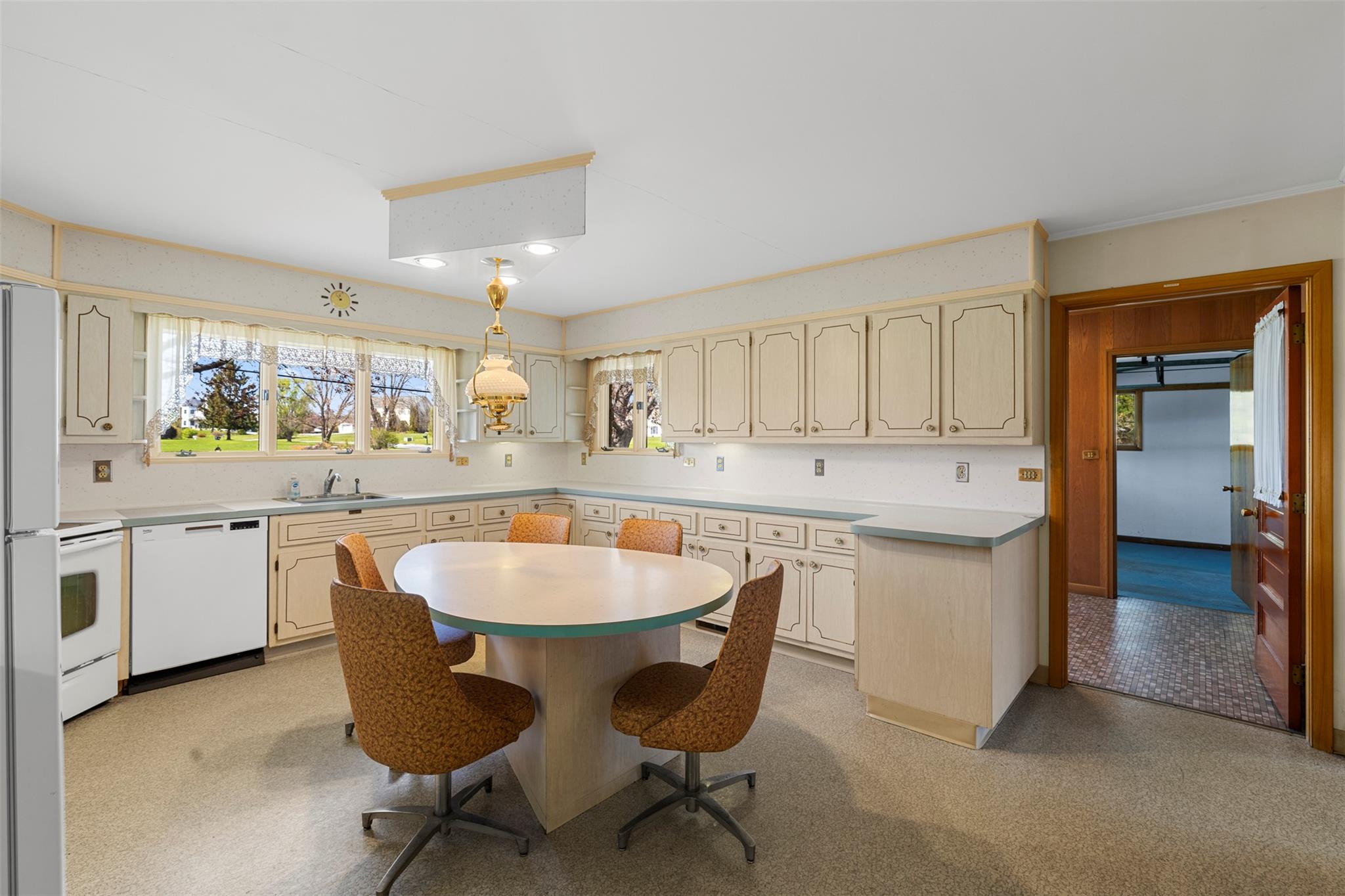 596 Glenwood Road, Pine Island, New York image 15
