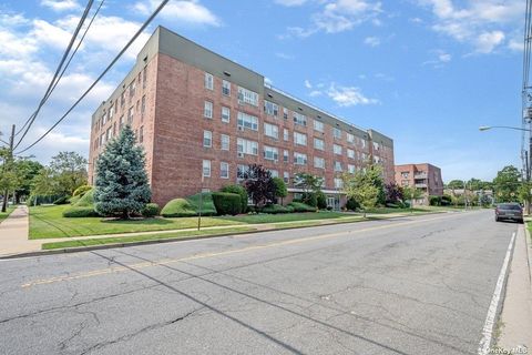 280 Guy Lombardo Avenue Unit 5O, Freeport, NY 11520 - MLS#: 824880