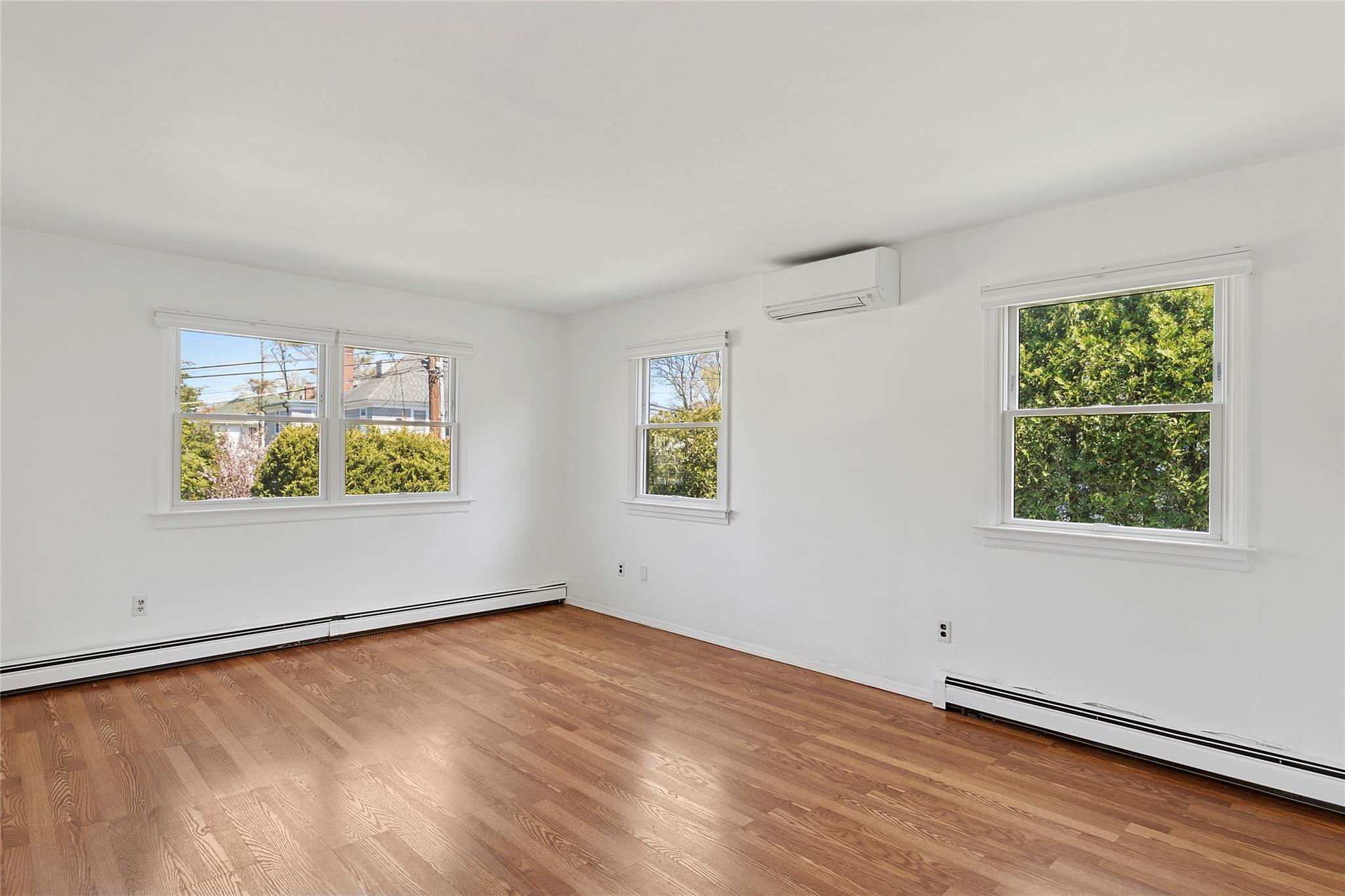 110 Sidney Street, Oyster Bay, New York image 14