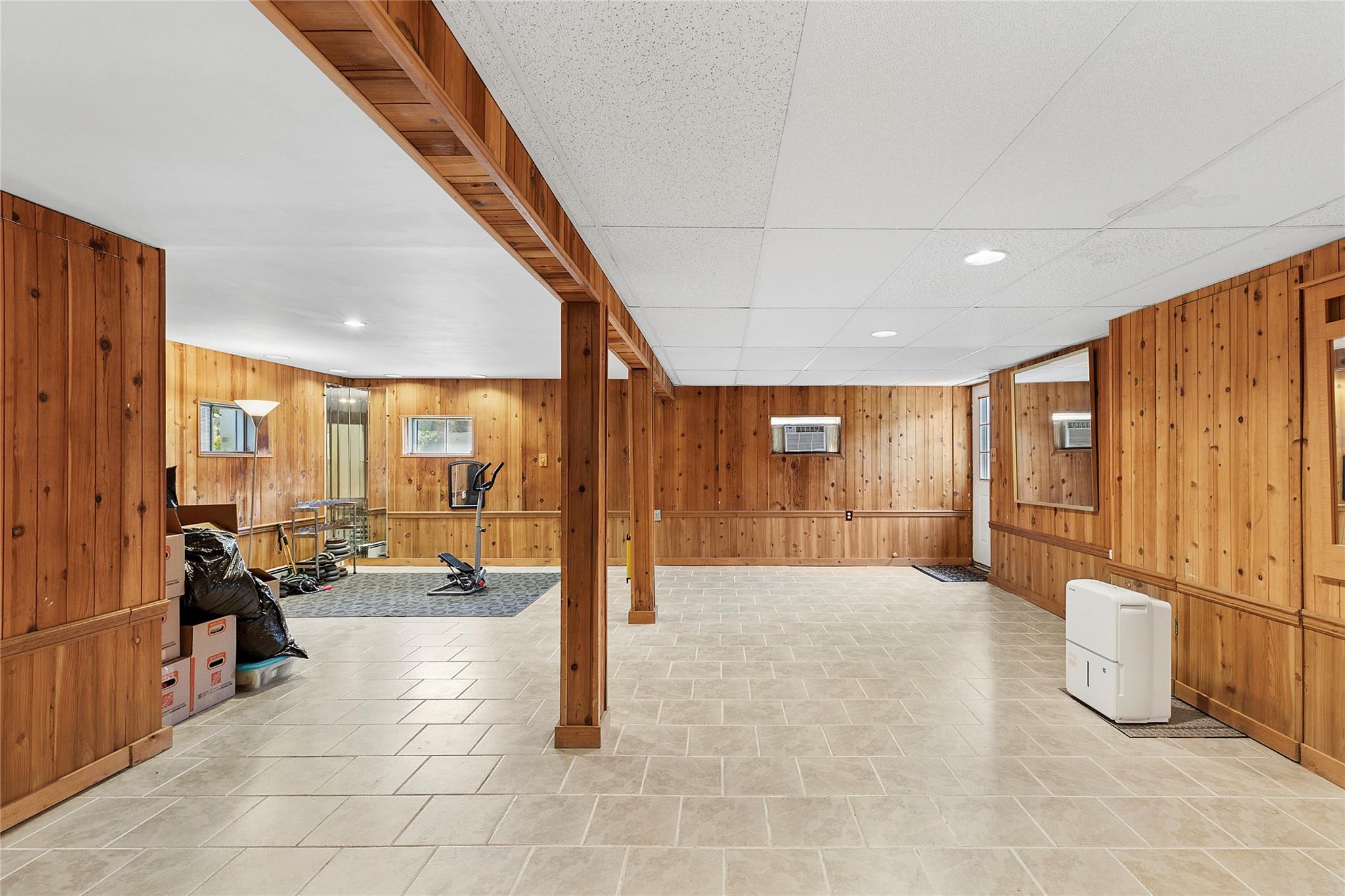 110 Sidney Street, Oyster Bay, New York image 19