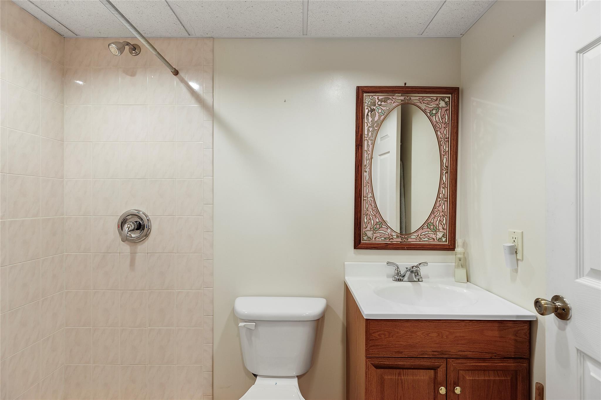 110 Sidney Street, Oyster Bay, New York image 20