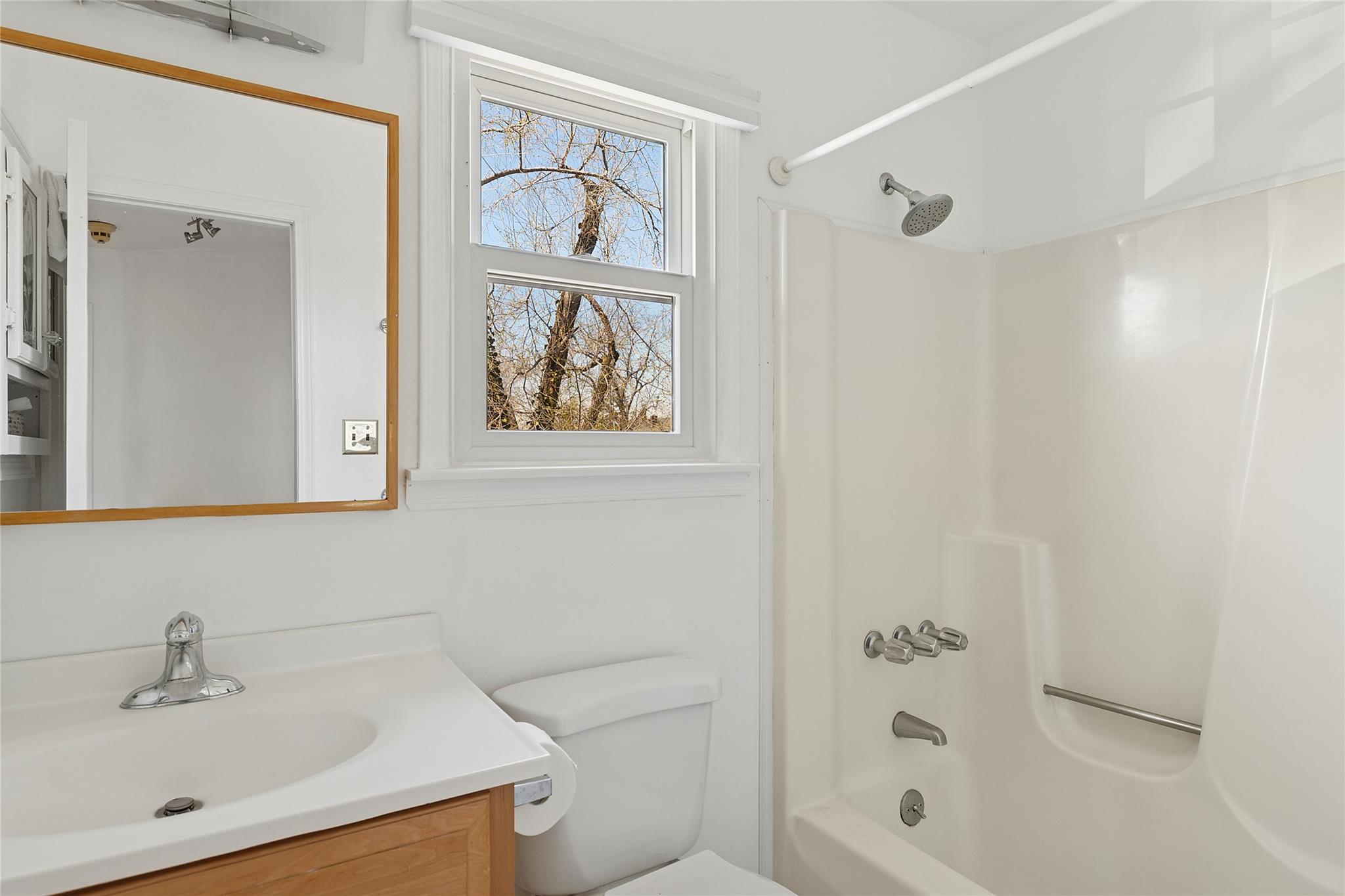 110 Sidney Street, Oyster Bay, New York image 9