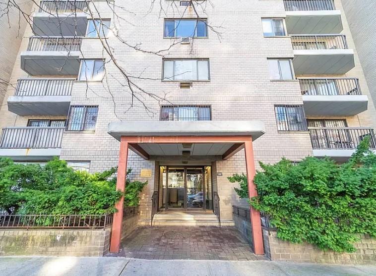 Maple Avenue 6B, Flushing, Queens, NY - 1 Bedrooms  
1 Bathrooms  
3 Rooms - 