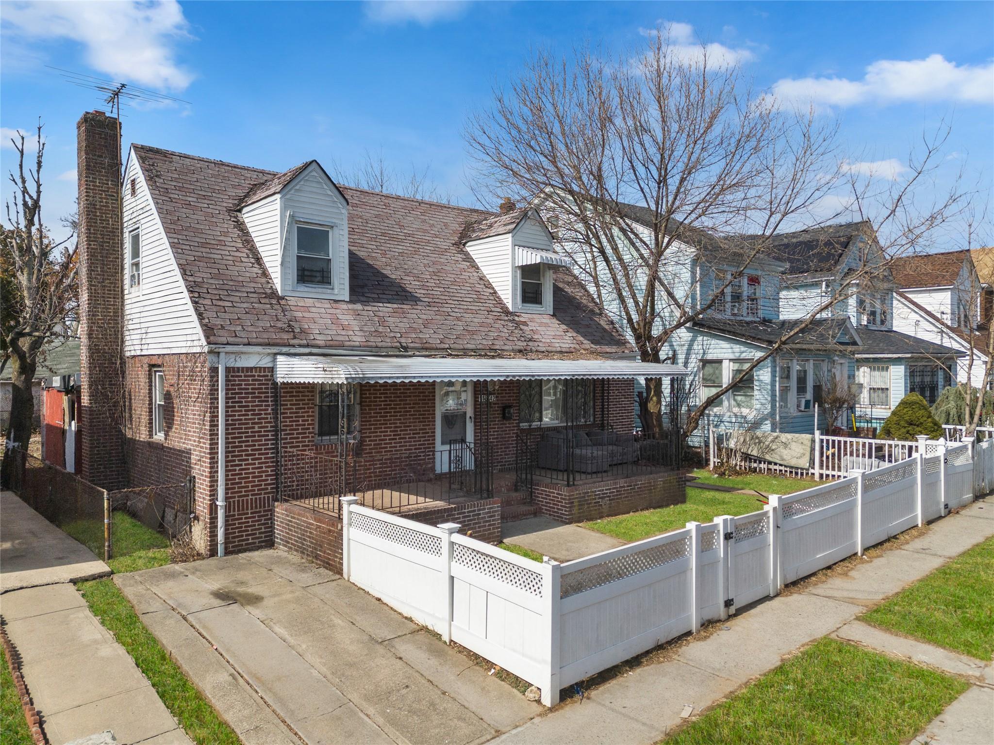 Property for Sale at 193rd Street, Saint Albans, Queens, NY - Bedrooms: 3 
Bathrooms: 3  - $799,900
