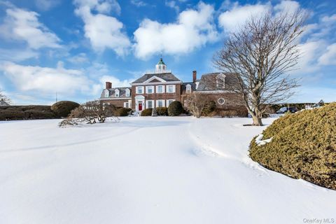 2 Wallis Lane Saint James NY 11780