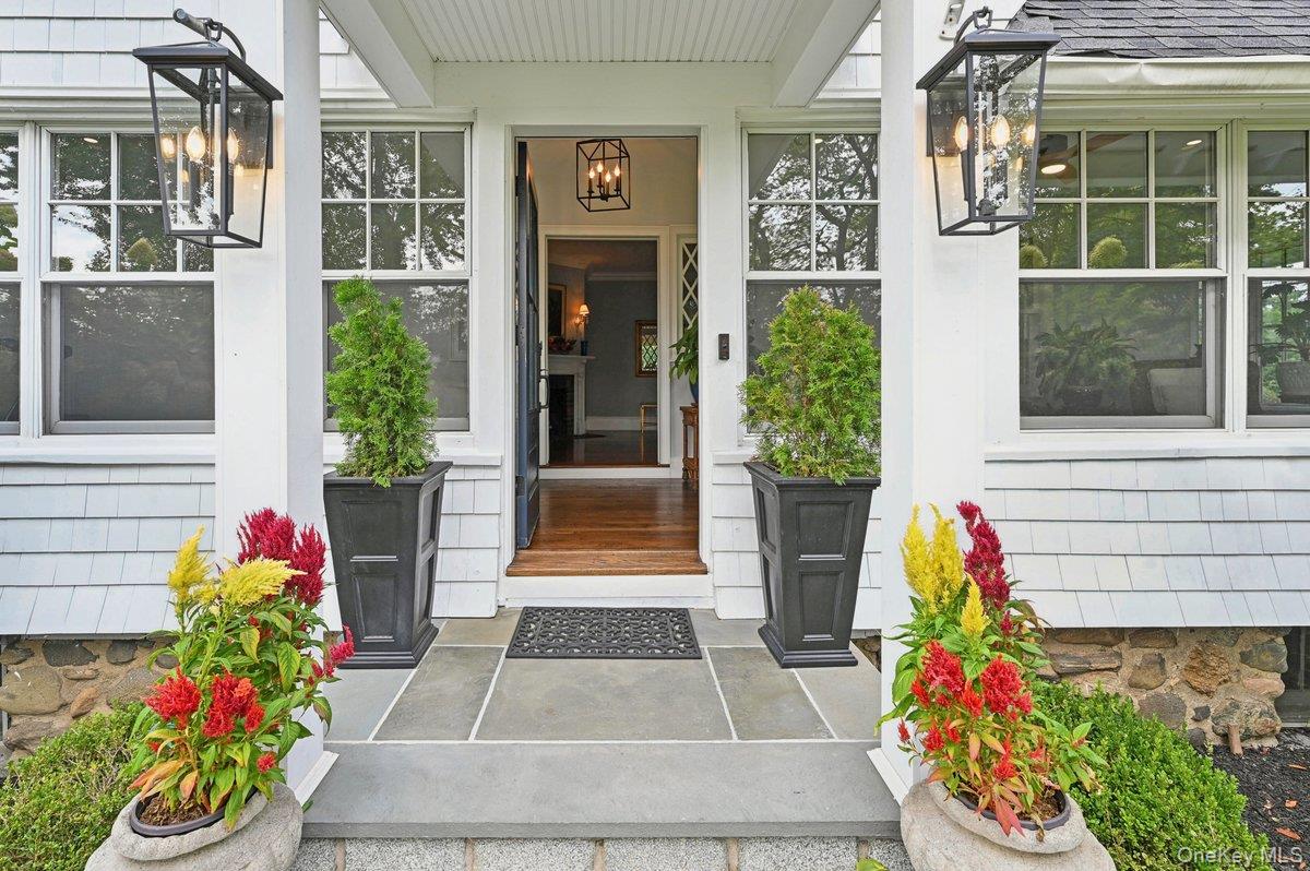 17 Deerfield Avenue