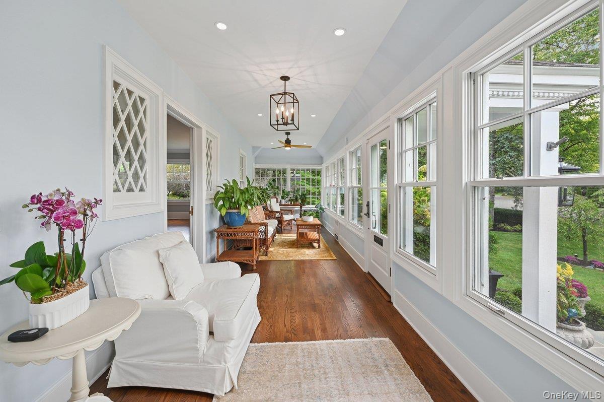 17 Deerfield Avenue