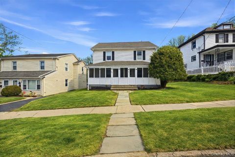 Multifamily For Sale - 490 Carol Place<br/> Pelham, NY 10803