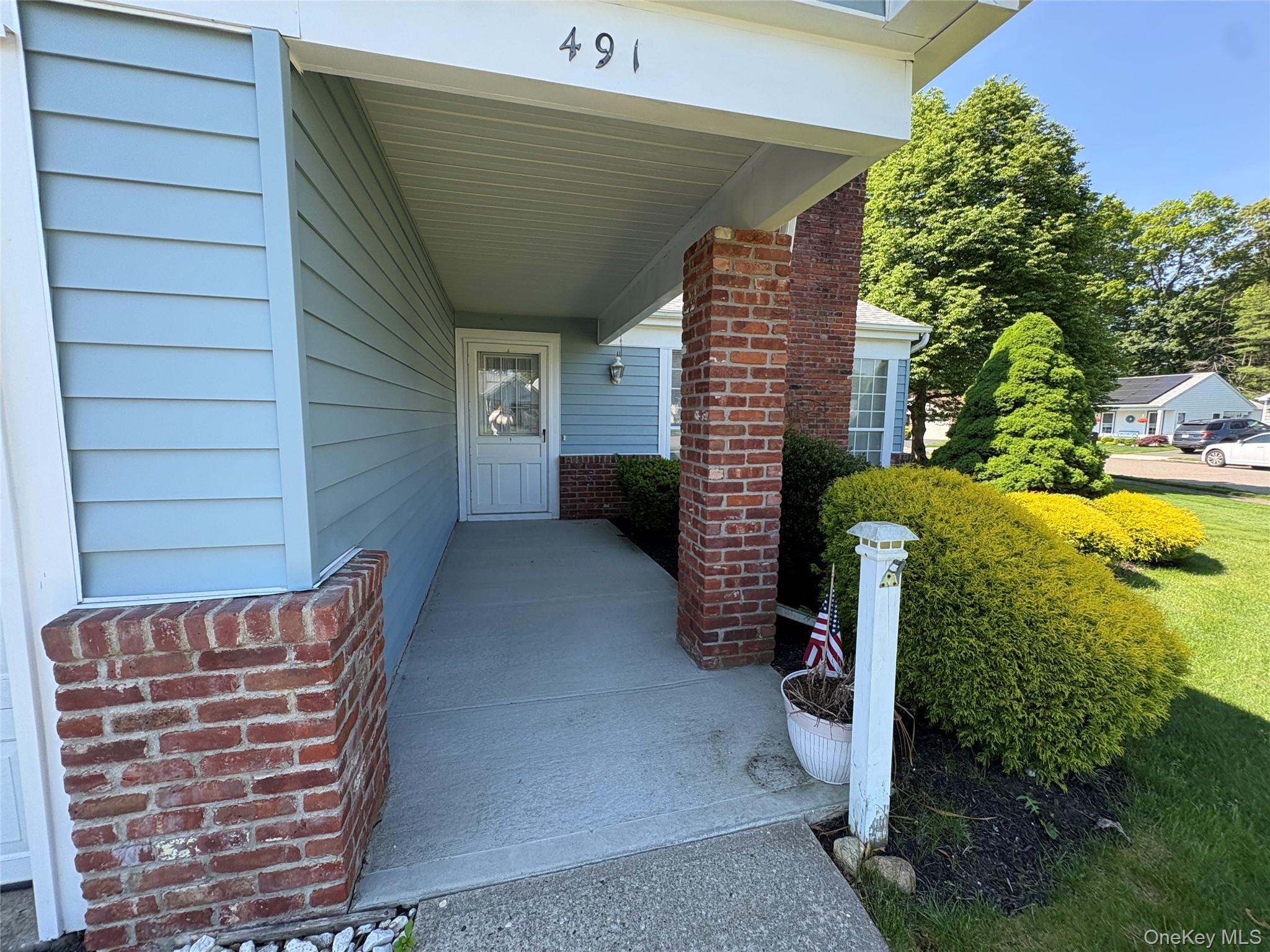 491 Stratford Lane